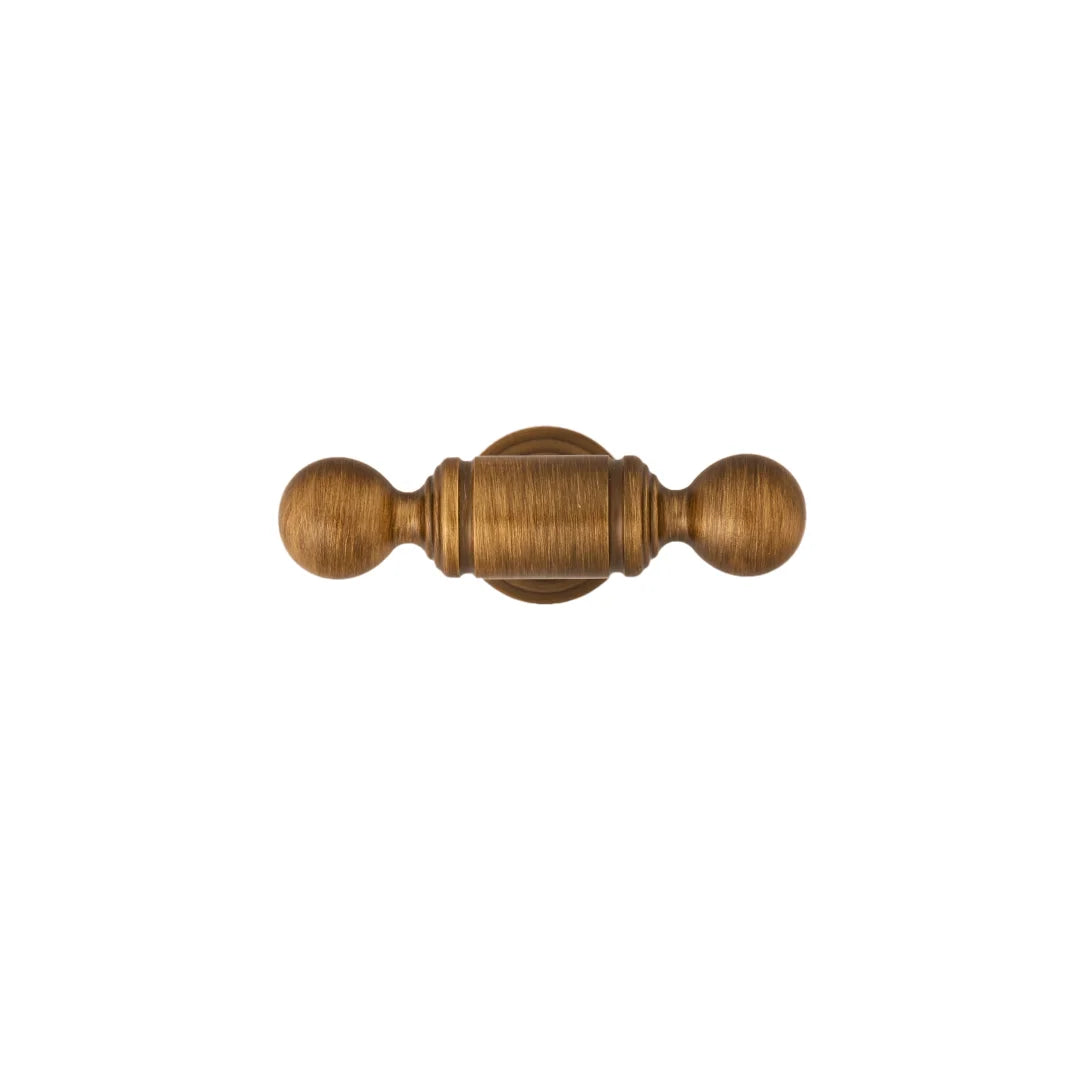 Caelum Handle