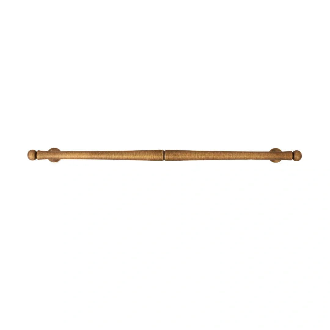 Mantara Giselle Handle B-0069 is a modern brushed brass handle in bronze, ideal for cupboards and kitchens.
