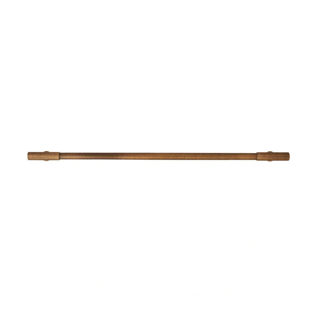 The Mantara B-0051 Oro Knob is a modern brass knob in polished gold and bronze, perfect for doors, drawers, and cabinets.