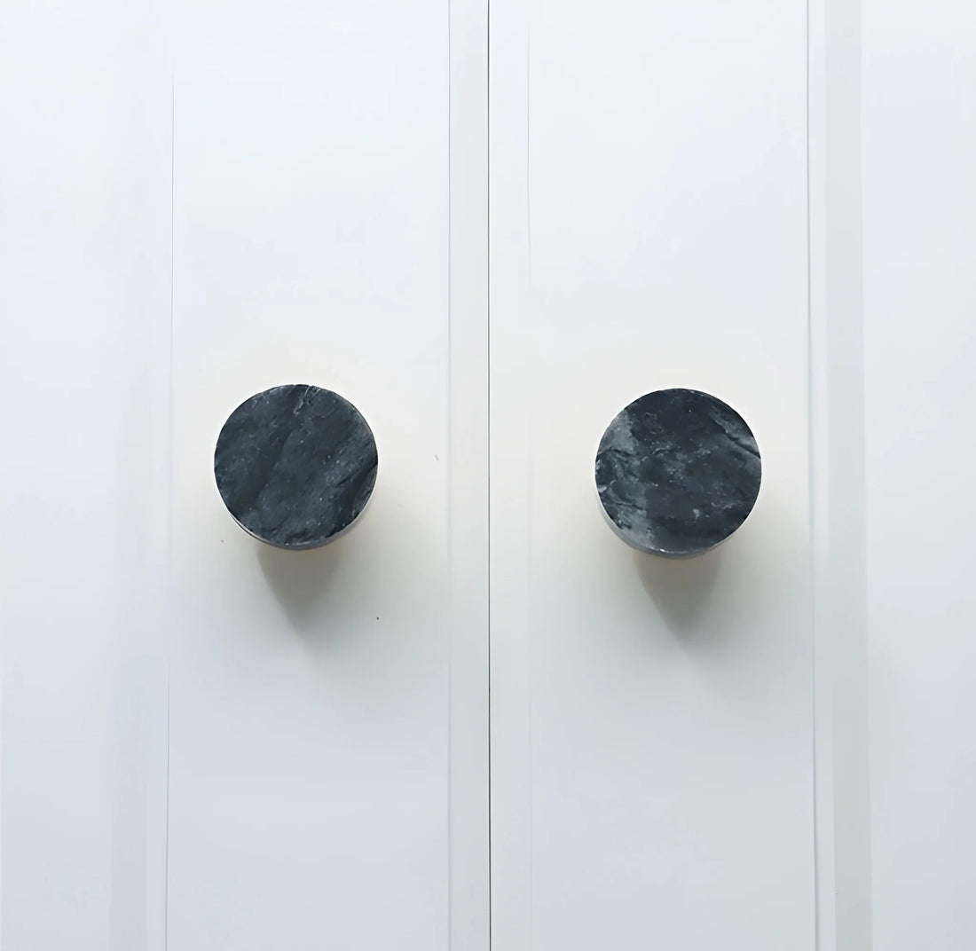 Marble and brass round knob in green finish by Mantara M-0003, Suitable for door knob, cabinet knob, Kitchen, Bathroom knob.