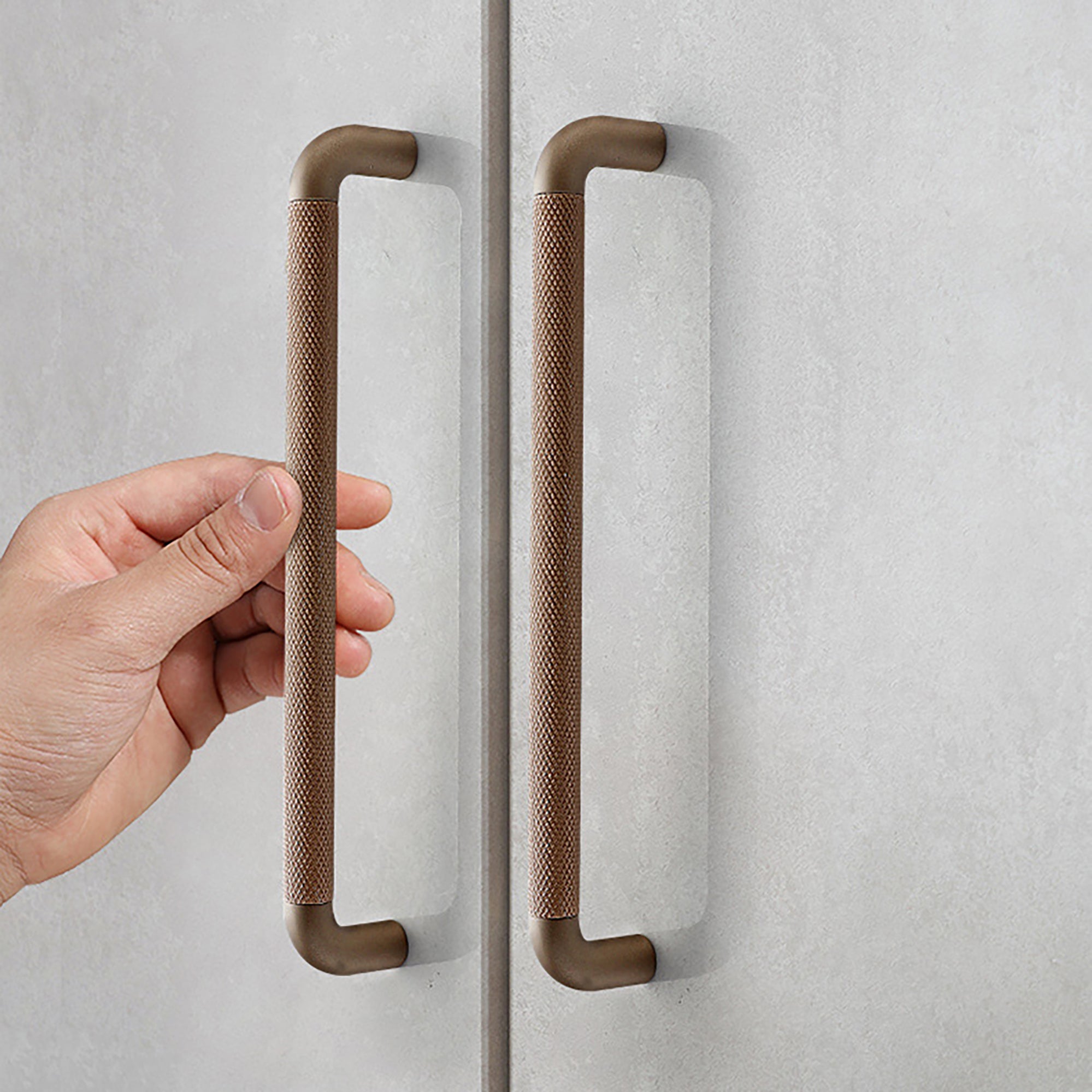 A knurled aluminum alloy knob/handle in matte grey and rose gold finish, Mantara AL-0001 furniture hardware, MANTARA.