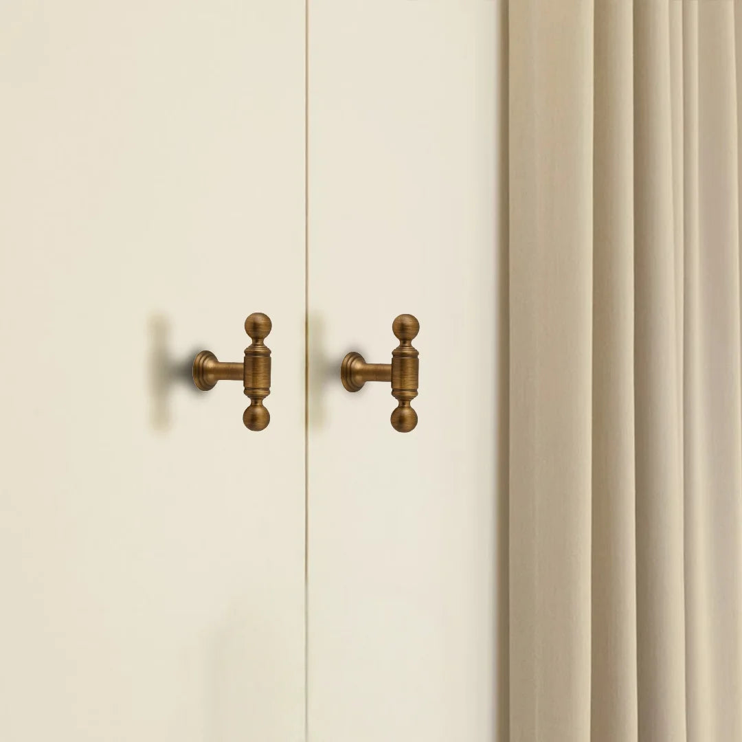 Caelum Handle