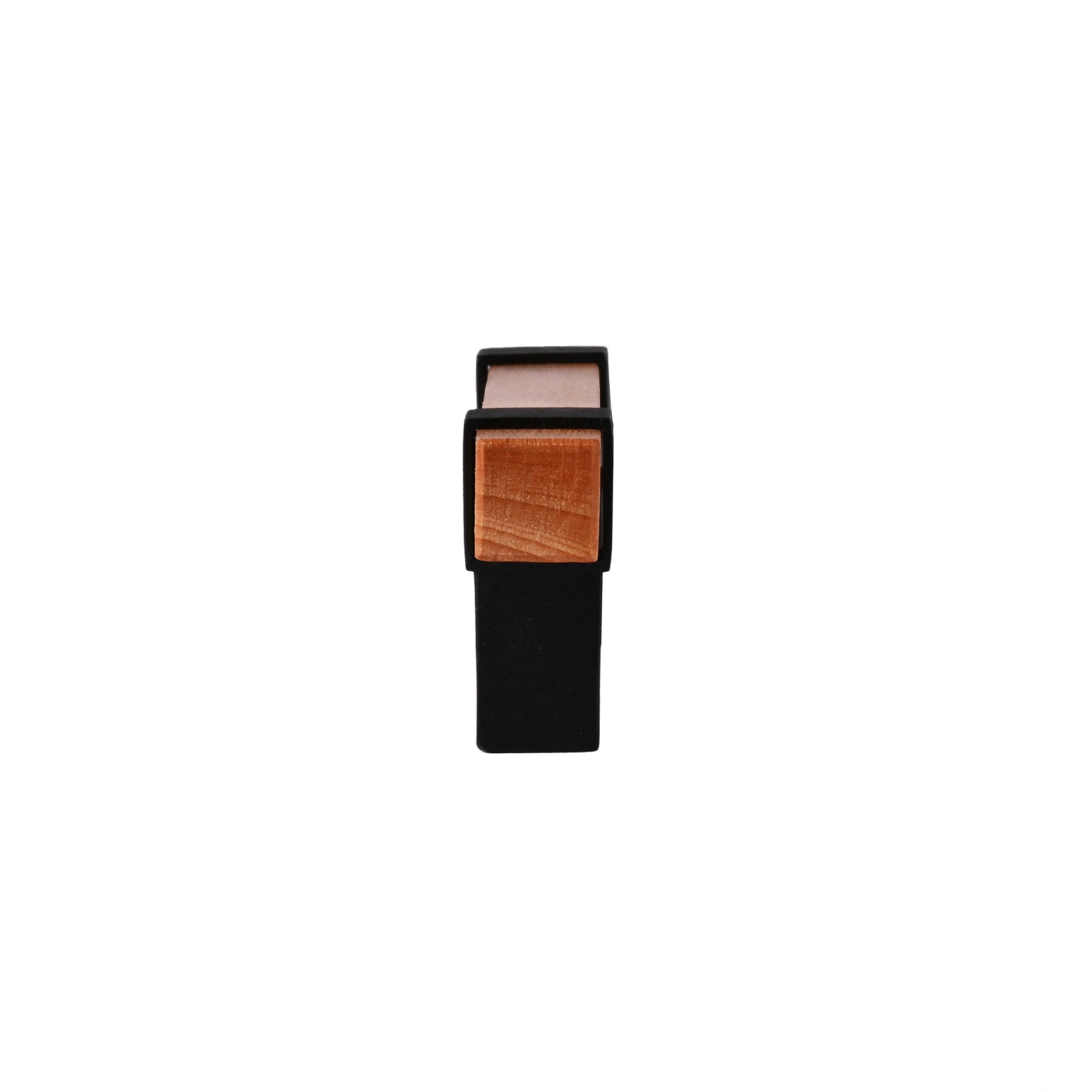 Mantara Lorien Handle W-0028 is a modern zinc and beech wood handle in black ideal for kitchen and dresser drawers.