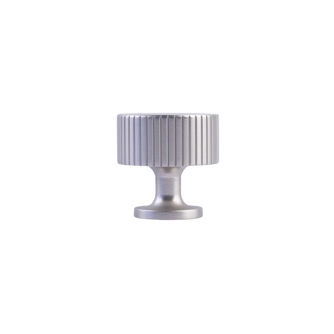 Oro Handle and Knob
