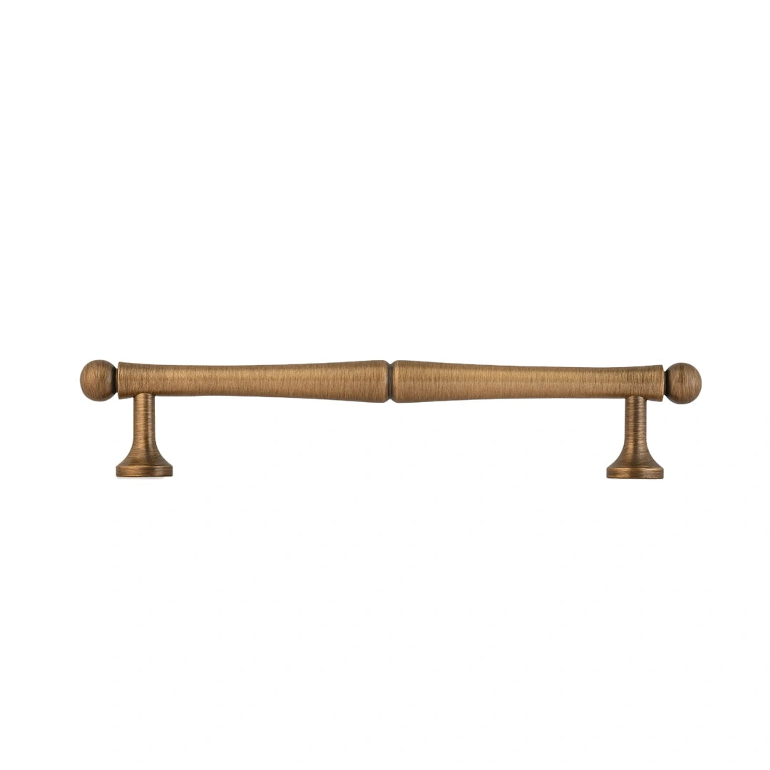 Giselle Handle