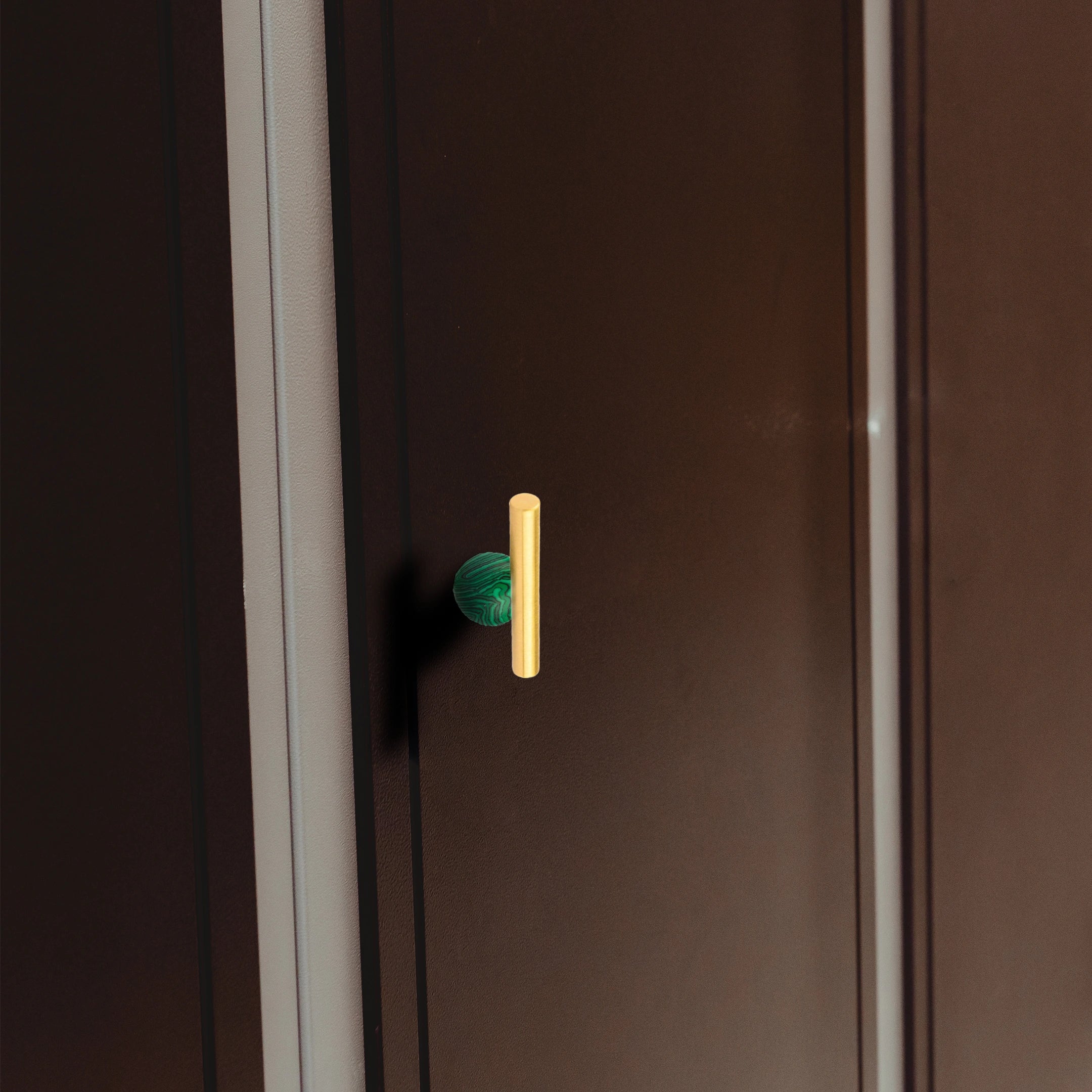 Chroma T-Bar