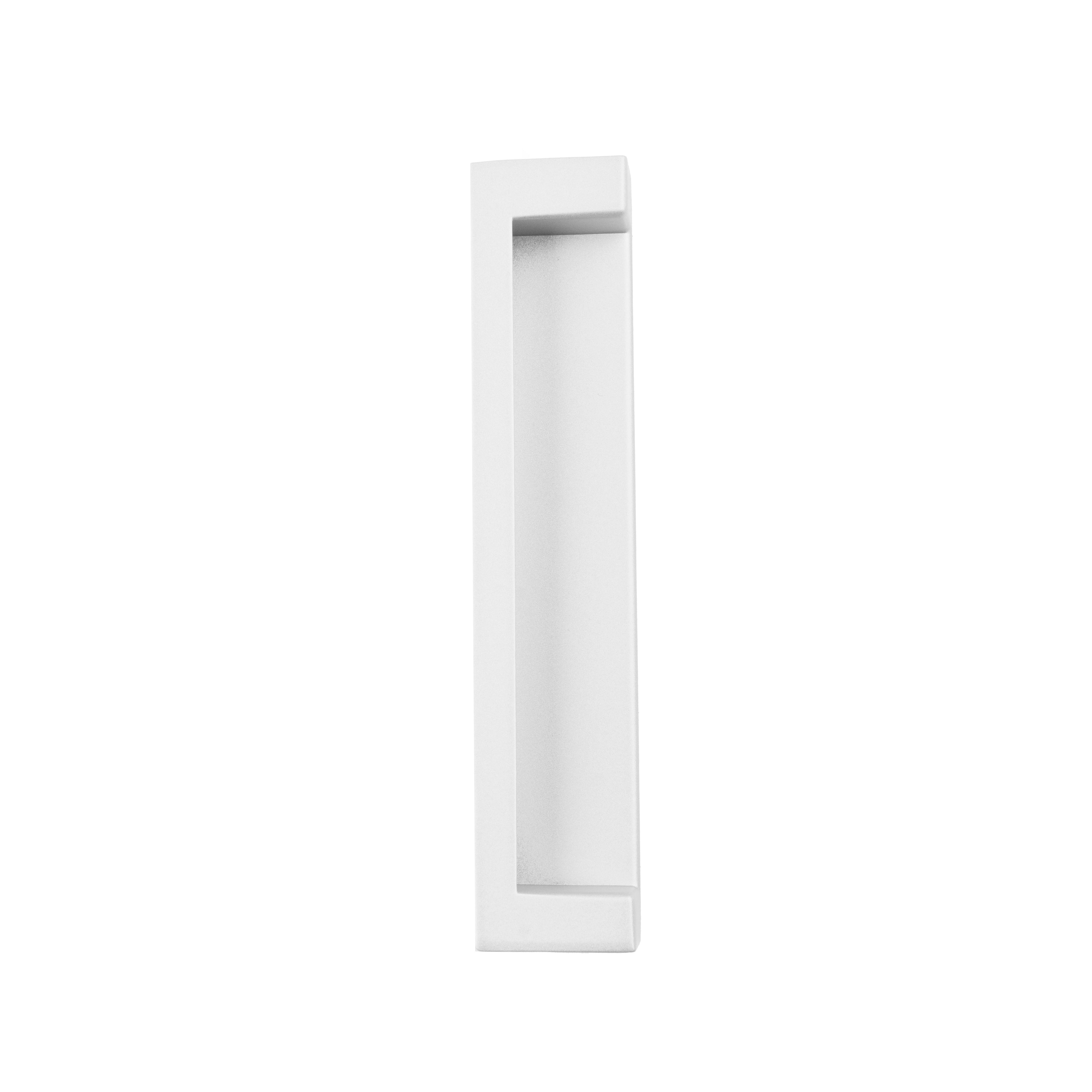Mantara Concealed Rectangular Handle Z-0013 is a modern zinc handle in matte silver, ideal for wardrobes and furniture.