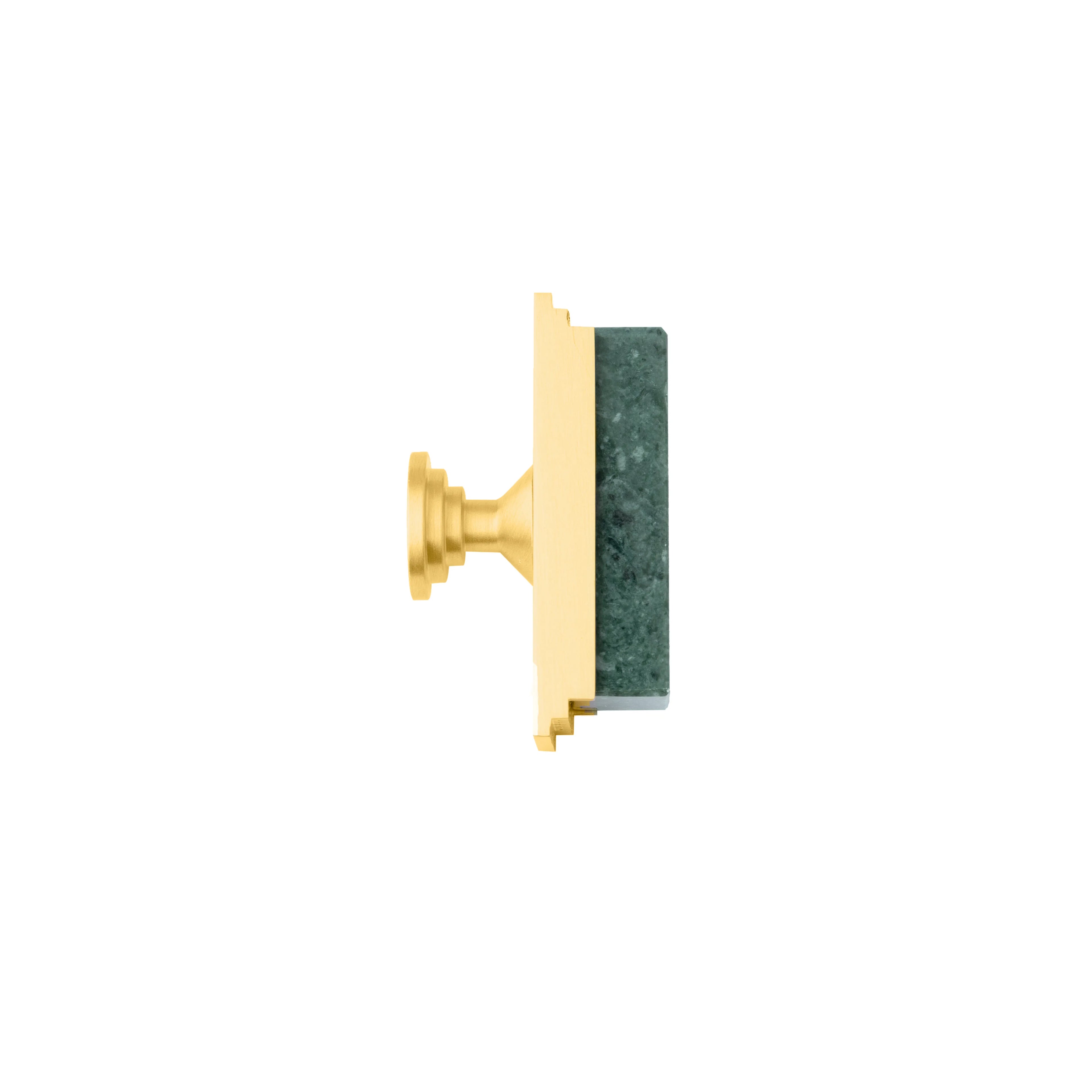 The Mantara M-0010 Fuji Handle is a modern marble and brass handle in green, ideal for kitchens, cabinets, and bathrooms.