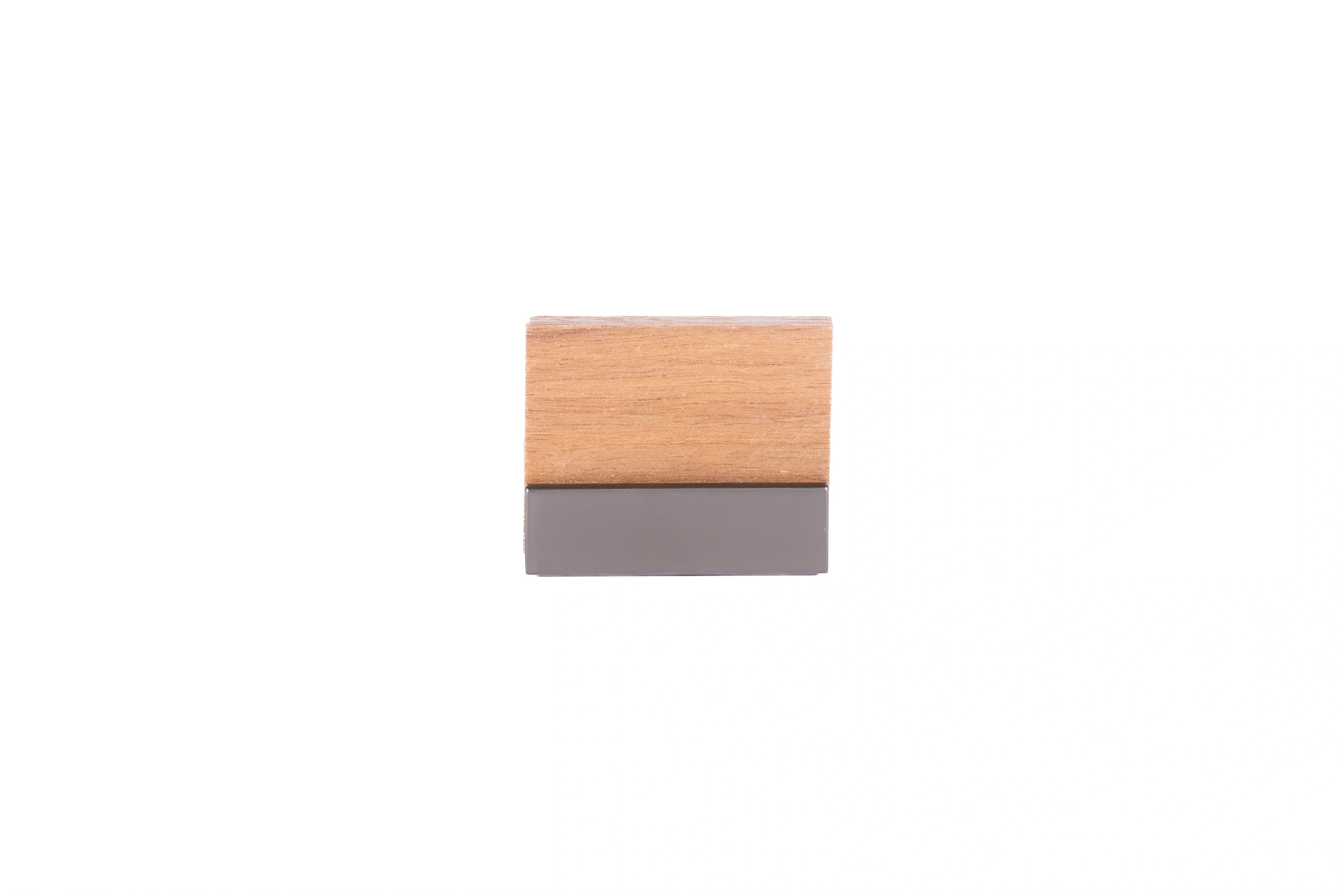 Mantara Amity Knob W-0018 is a modern zinc alloy and walnut knob in brushed grey, ideal for kitchen and dresser drawers.