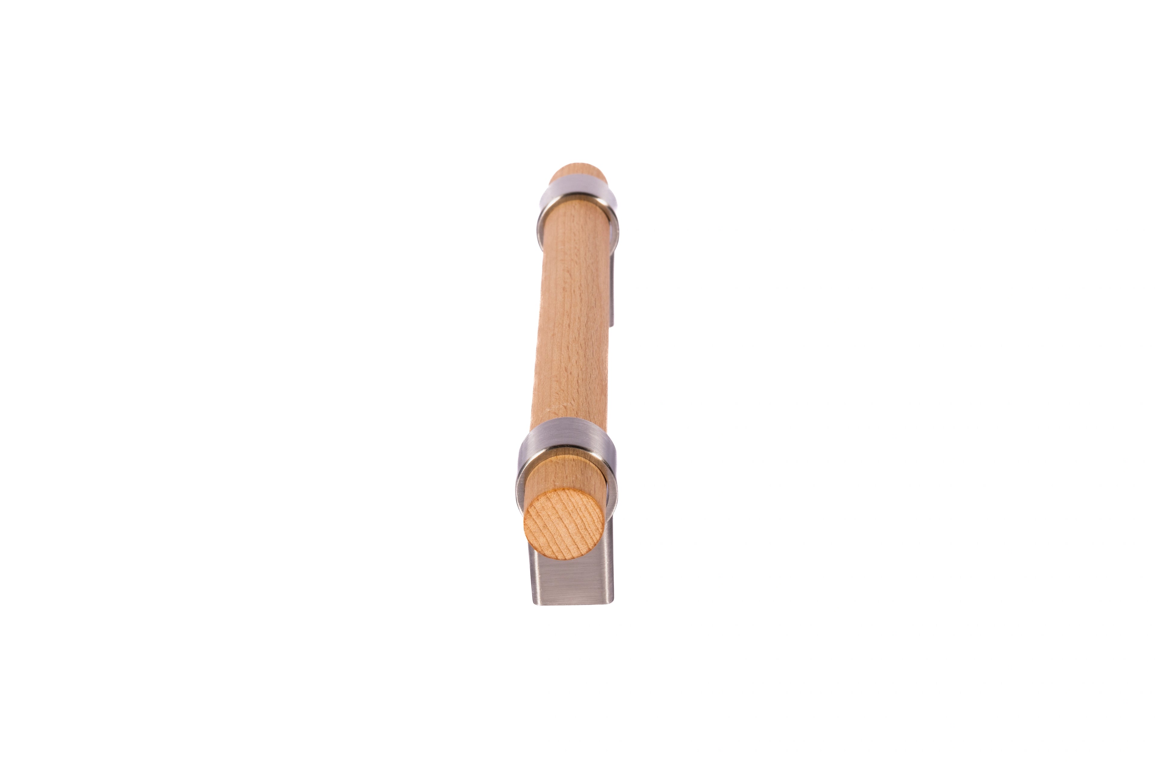 Mantara Walden Handle W-0035 is a modern zinc alloy and beech wood handle in silver ideal for kitchen and dresser drawers.