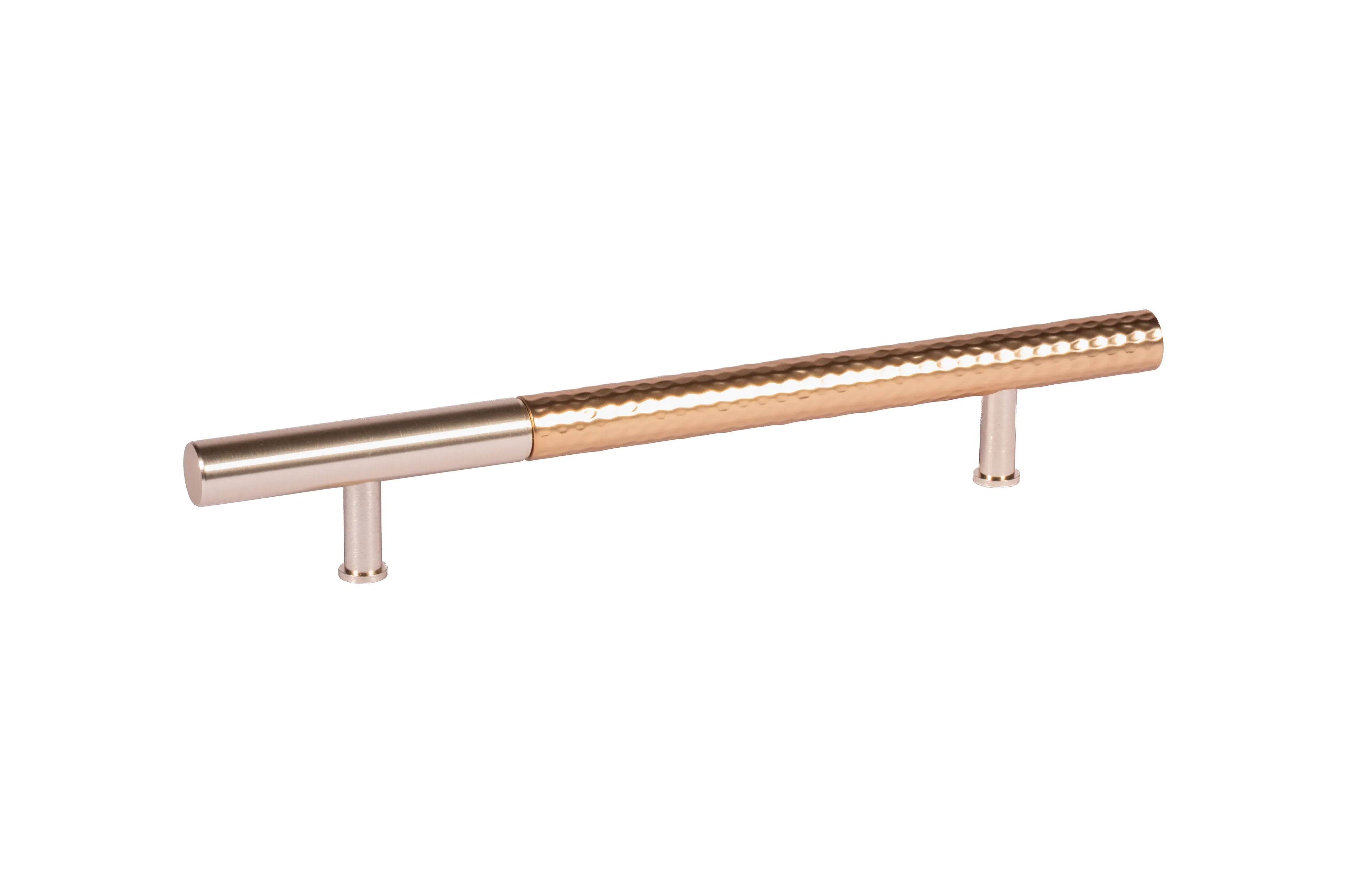 Mantara Soleil Handle Z-0021 is a modern zinc alloy handle in brushed rose gold finish, ideal for kitchen drawers, dresser drawers.