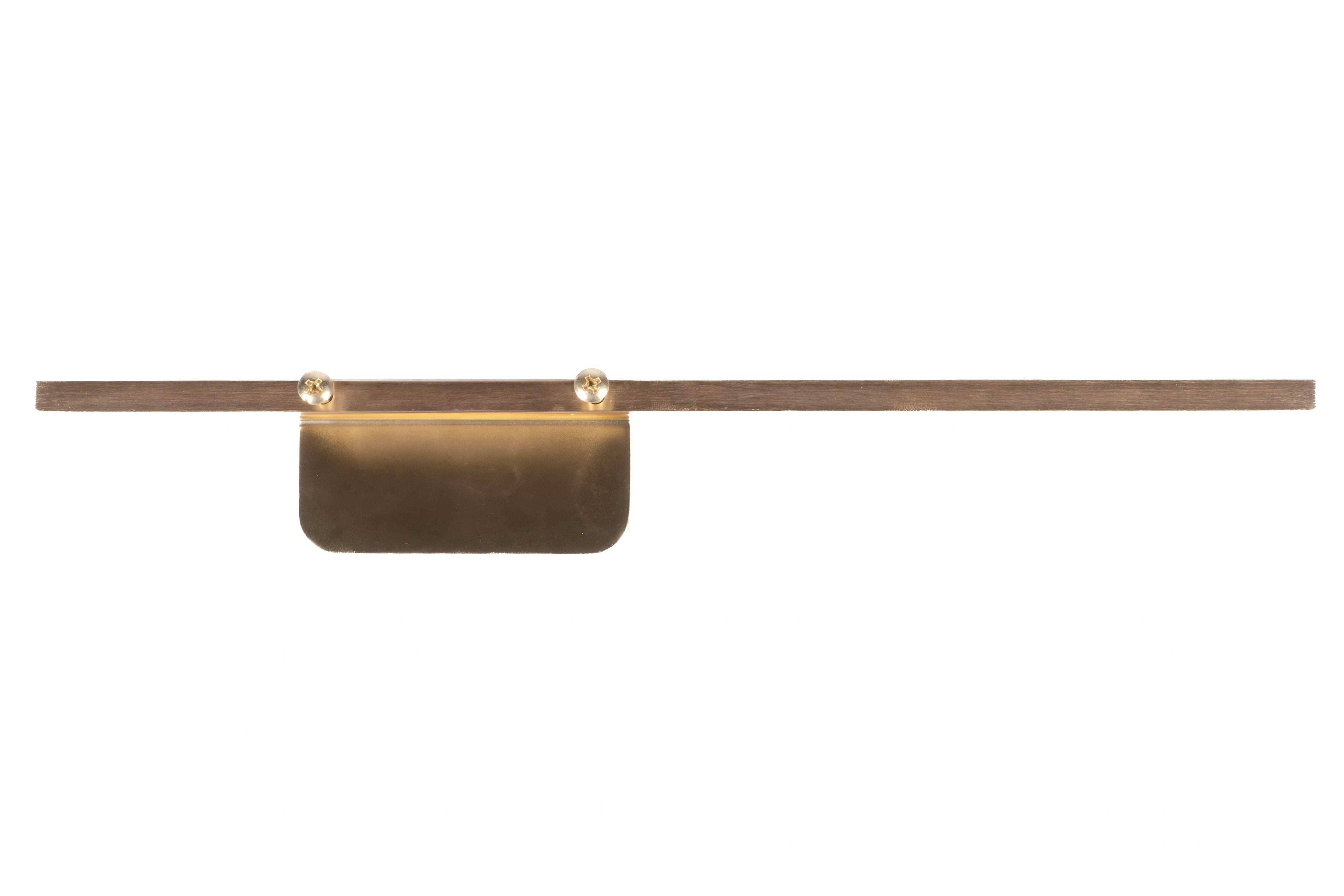 Mantara Talea Handle Z-0032 is a modern zinc handle in brushed gold finish, ideal for kitchen and dresser drawers.