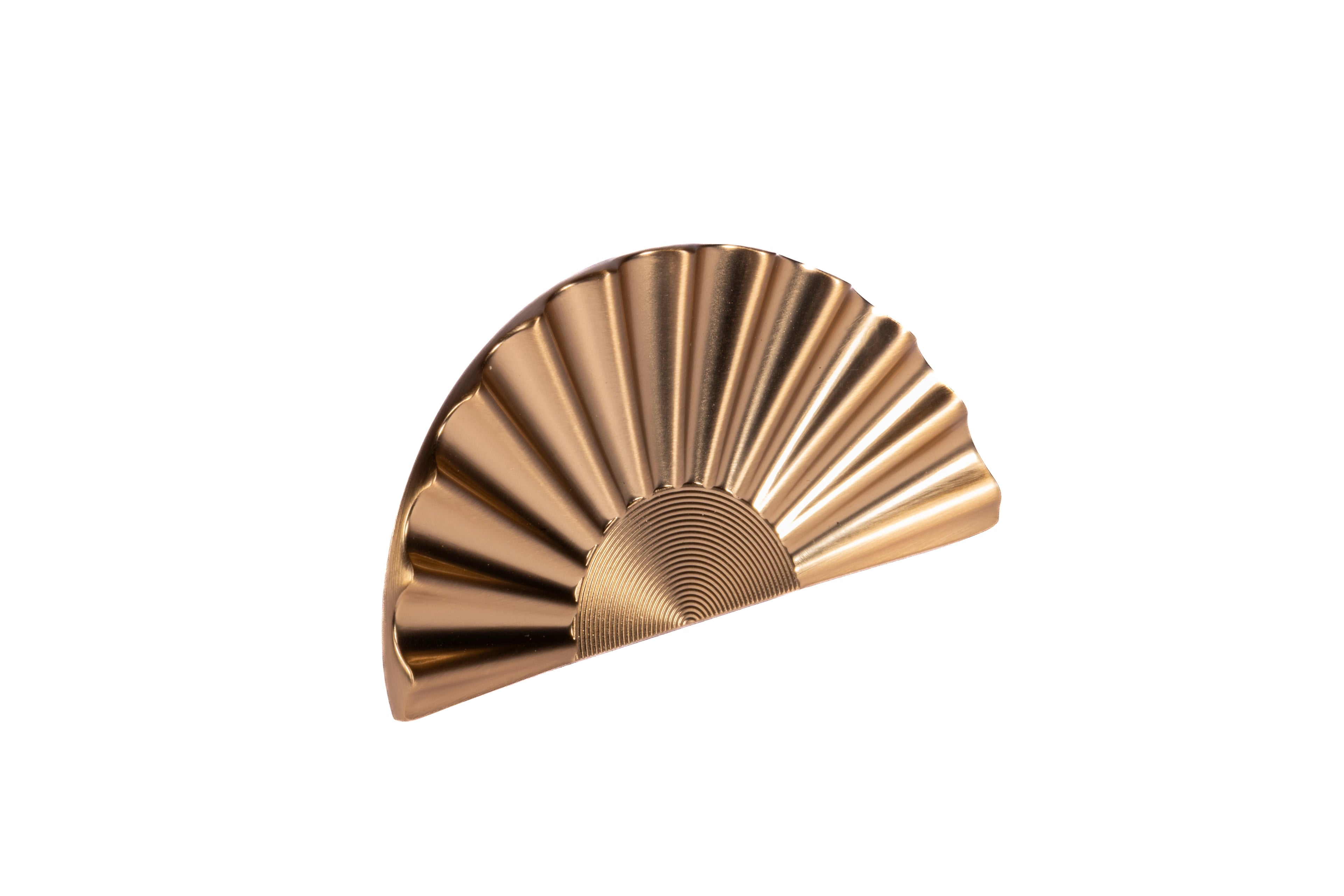 Mantara Orana Knob Z-0039 is a modern zinc knob in brushed gold finish, ideal for kitchen and dresser drawers.
