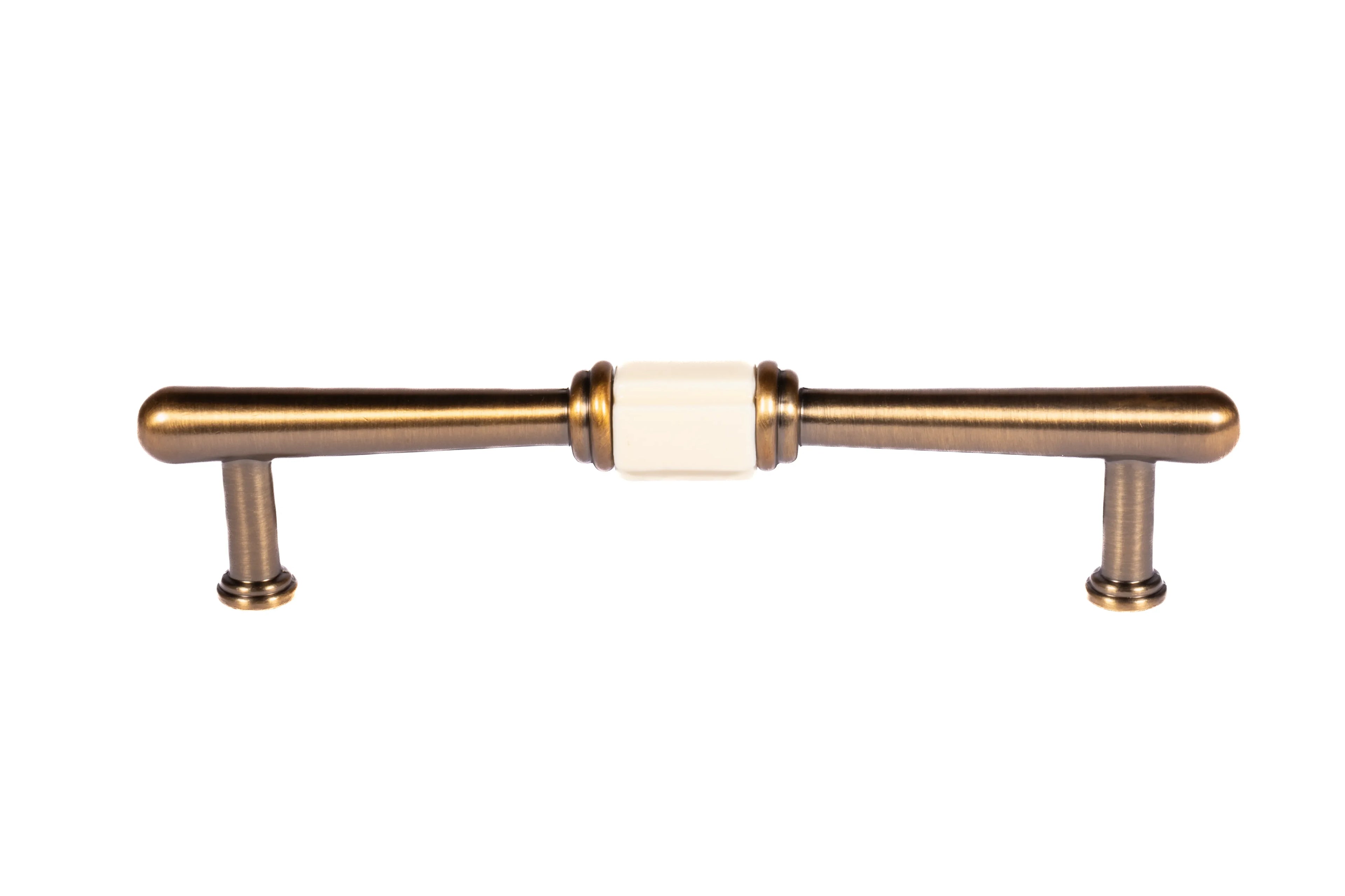 Mantara Clara Handle Z-0036 is a modern zinc alloy handle in antique gold finish, ideal for kitchen and dresser drawers.