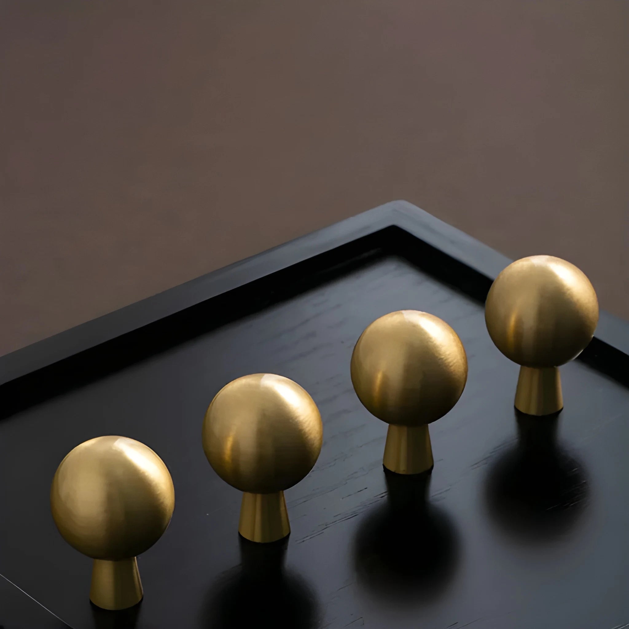 Velen Handle And Knob Pack of 1 (Made-to-order Only)
