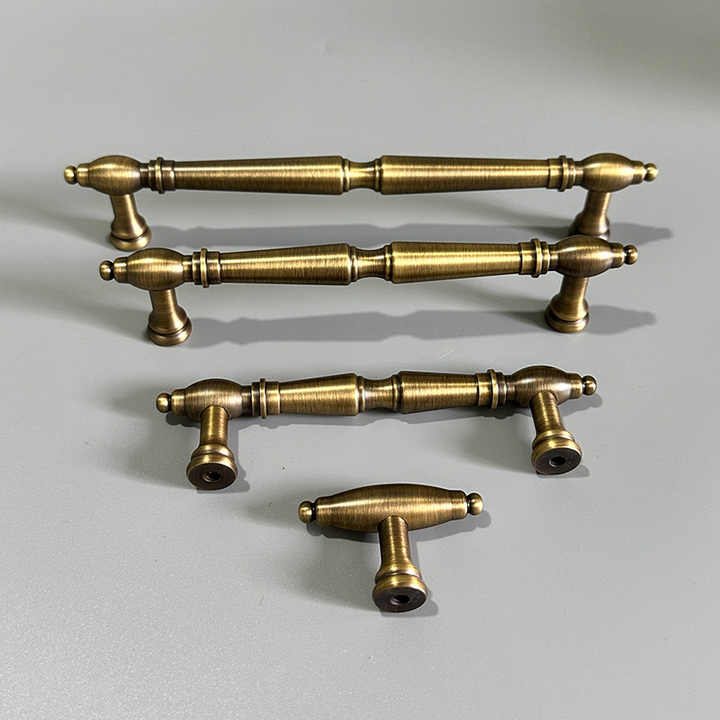 Bravari Handle