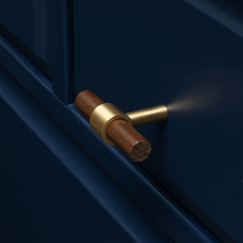 Holt Handle