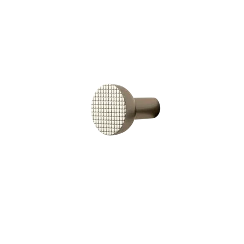 Mantara Luren Knob and Handle Z-0042 polished zinc handle in chrome finish for kitchen and dresser drawers.