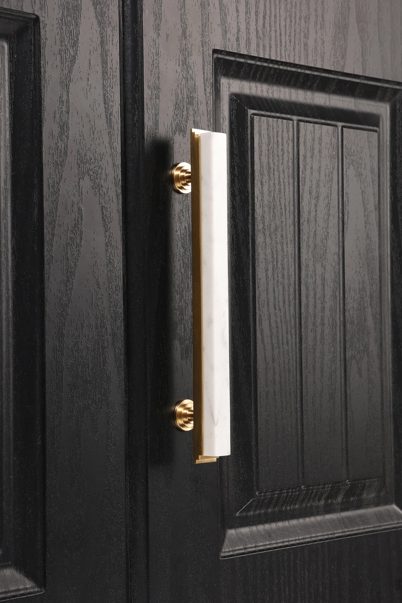 Acropolis Handle M-0010-H in White marble & brass, brushed finish, 144mm & 170mm, for modern cabinets by Mantara