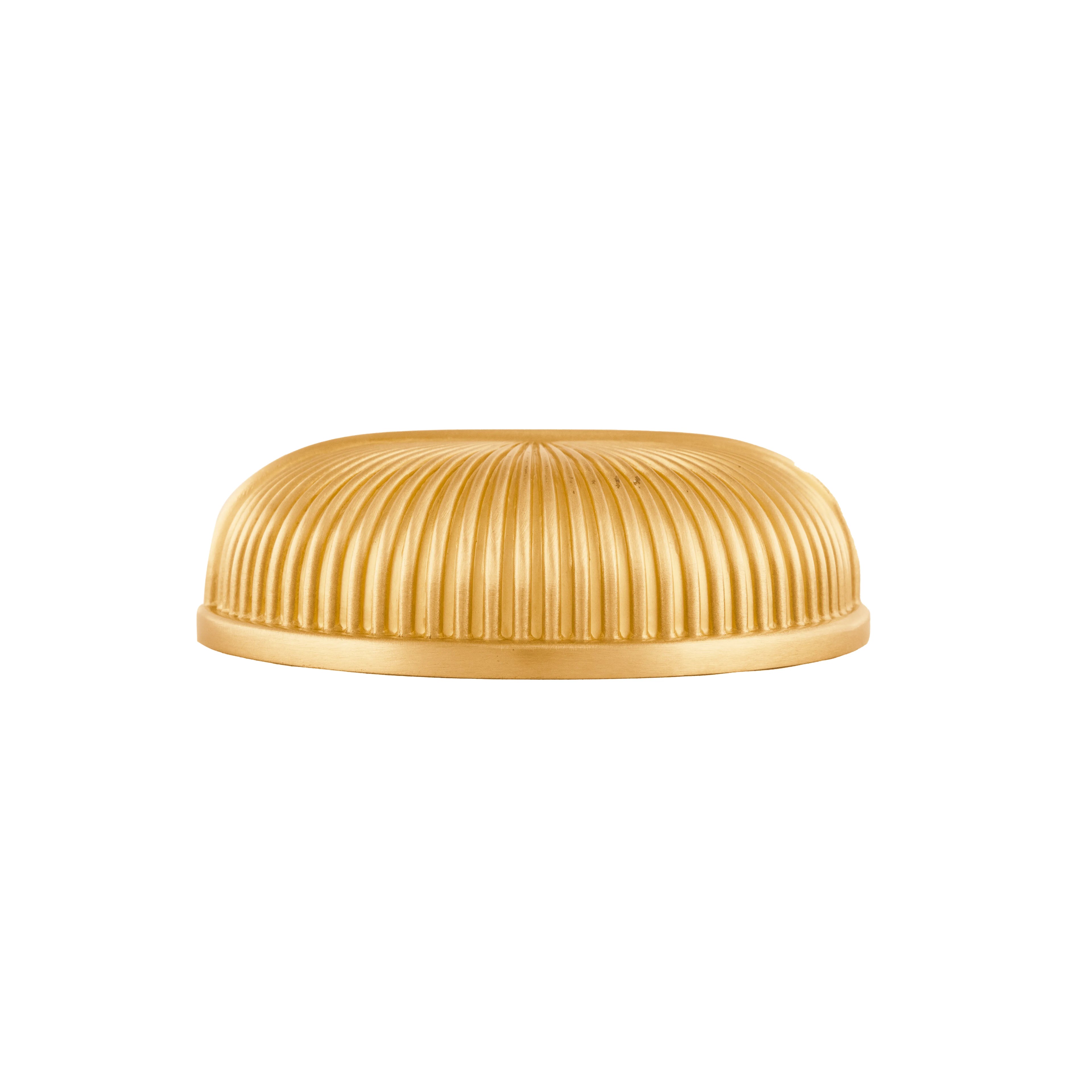 The Odette Handle by Mantara B-0107 is a polished brass handle in gold, perfect for drawers, cupboards, and kitchens.