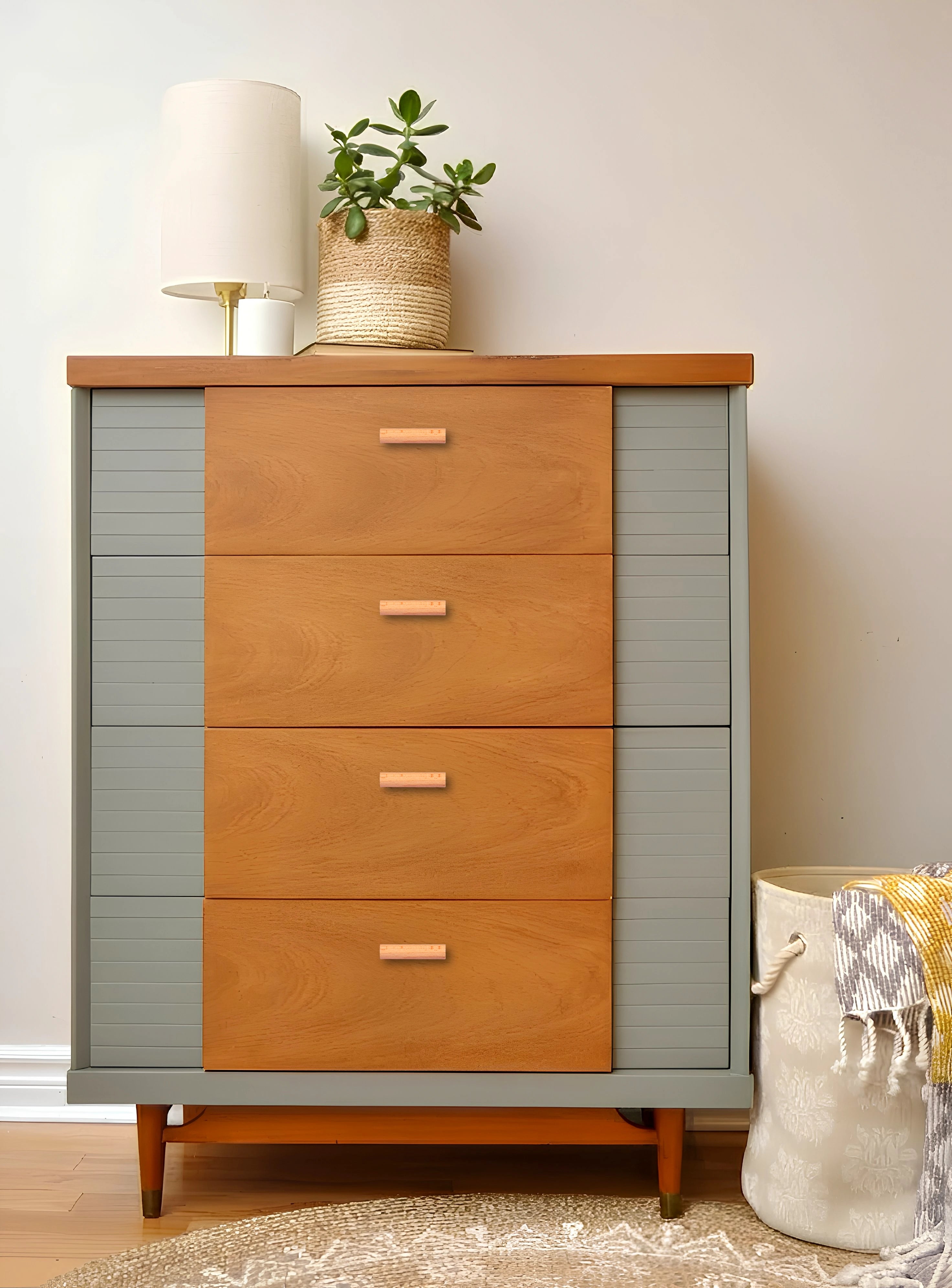 Mantara Madera Handle W-0052 is a modern beech wood Tbar, ideal for kitchen drawers, dresser drawers.