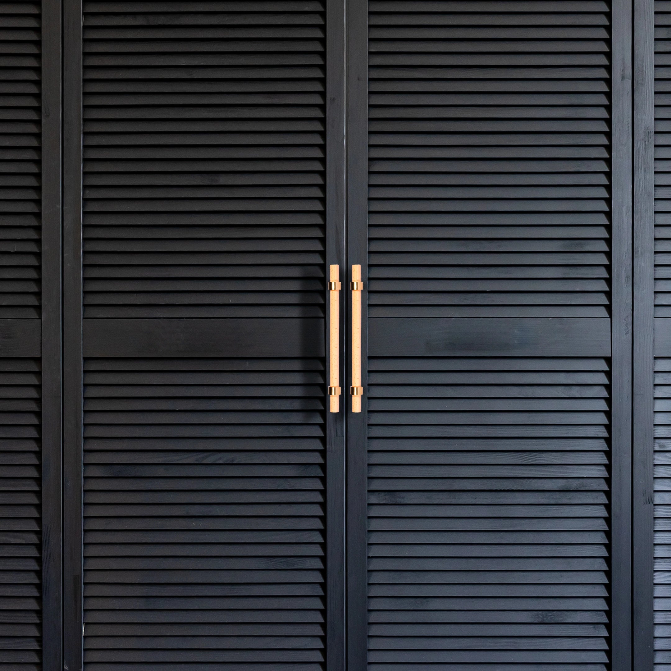 Mantara Aranya Handle W-0053 is a modern beech wood handle, ideal for kitchen drawers, dresser drawers.