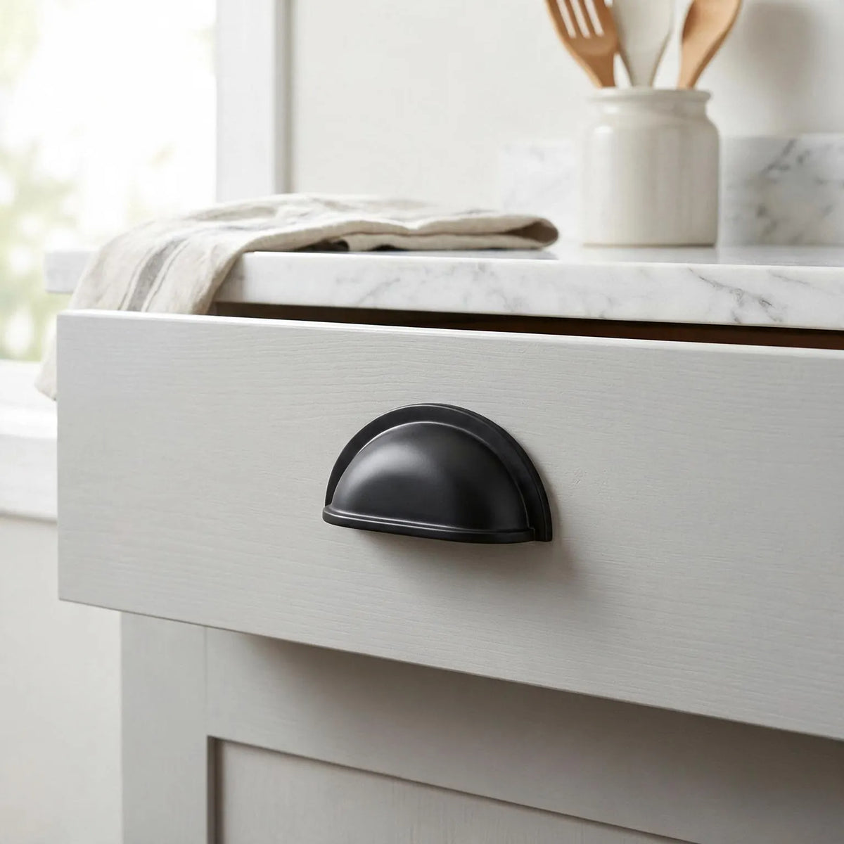 Exedra Pull Handle Matte Finish
