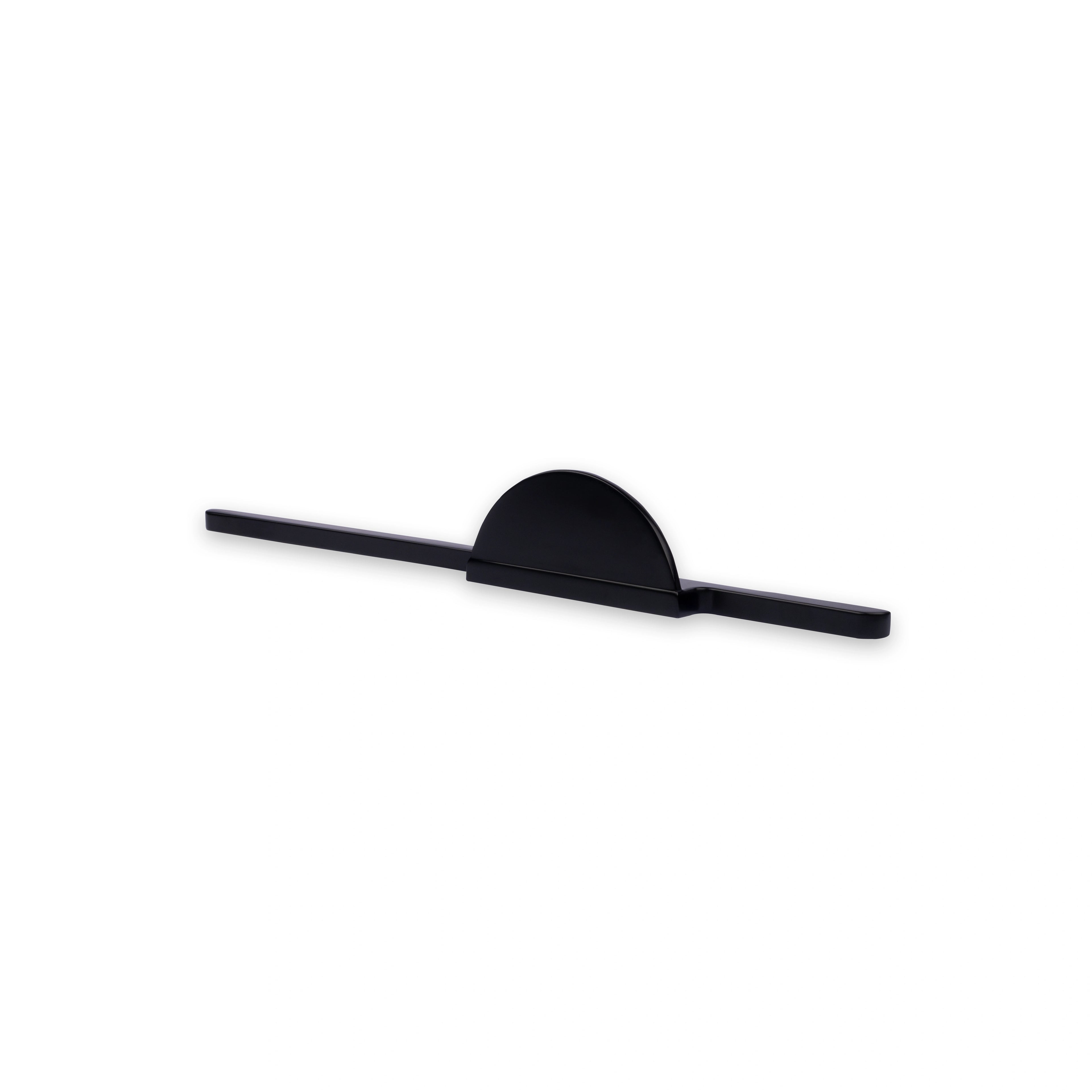 Mantara Moonshine Handle Z-0007 is a modern zinc handle in matte black ideal for wardrobes, doors, and drawers.