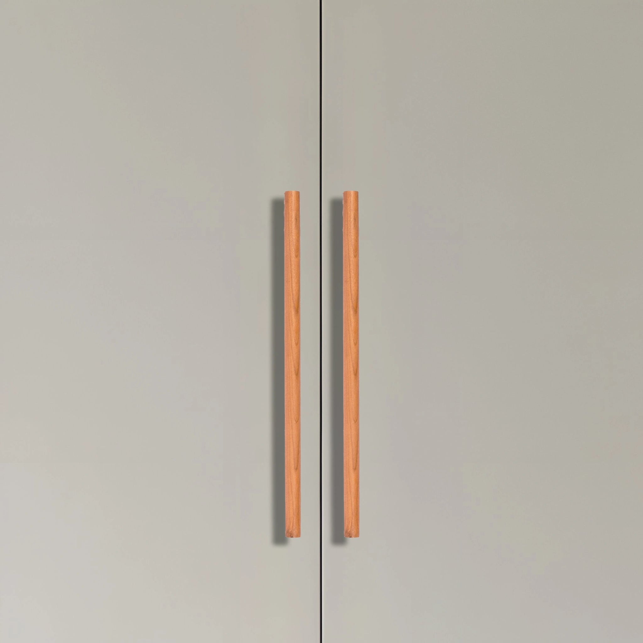 Mantara Alder Handle W-0023 is a modern wooden handle in brushed beech finish, ideal for kitchen drawers and dresser drawers.