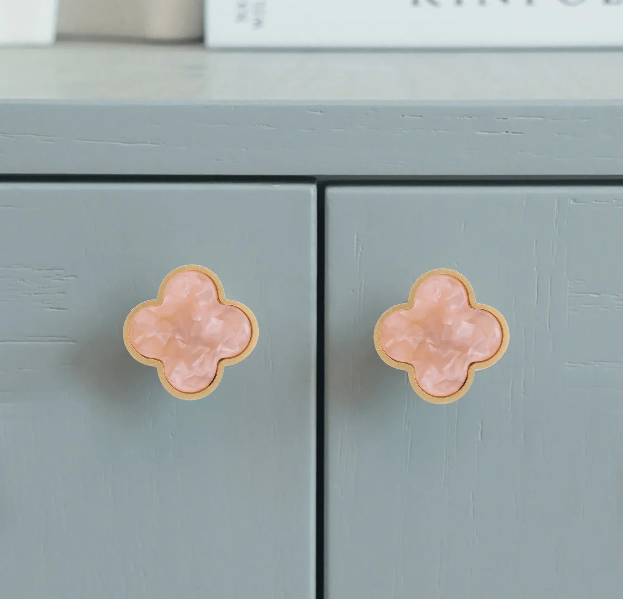Acrylic and brass round drawer knob in Pink finish by Mantara for cabinets, wardrobes and kitchen drawers. Alhambra knob A-0006