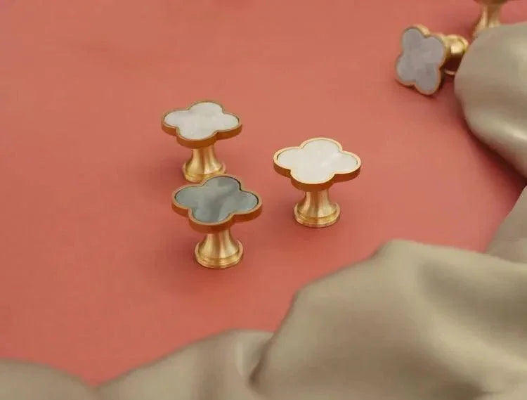 Alhambra knob made of brass and acrylic in Shell White, Dark Green, Yellow Snow, Magic Dark Pink, Magic Shell, buy drawer pulls, buy knobs, model A-0006.