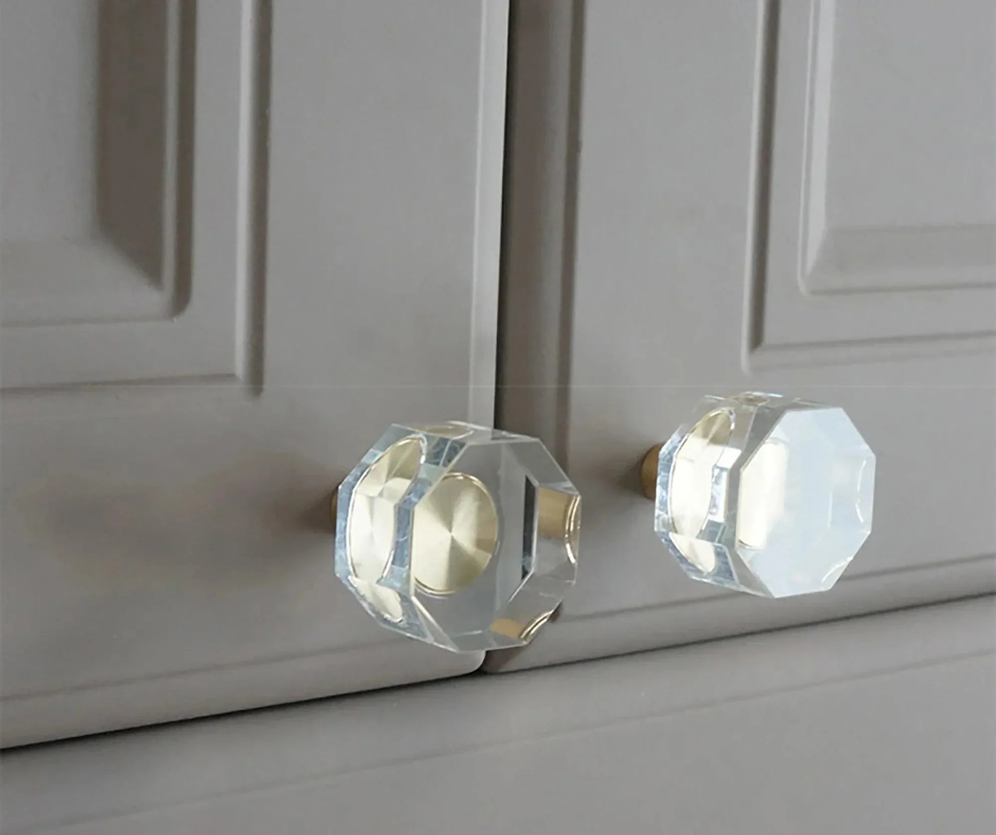 Vintage door knobs collection featuring solid brass crystal knobs in polished gold by Mantara, A-0001.