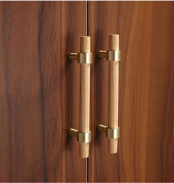 Mantara Aranya Handle W-0053 is a modern beech wood handle, ideal for kitchen drawers, dresser drawers.