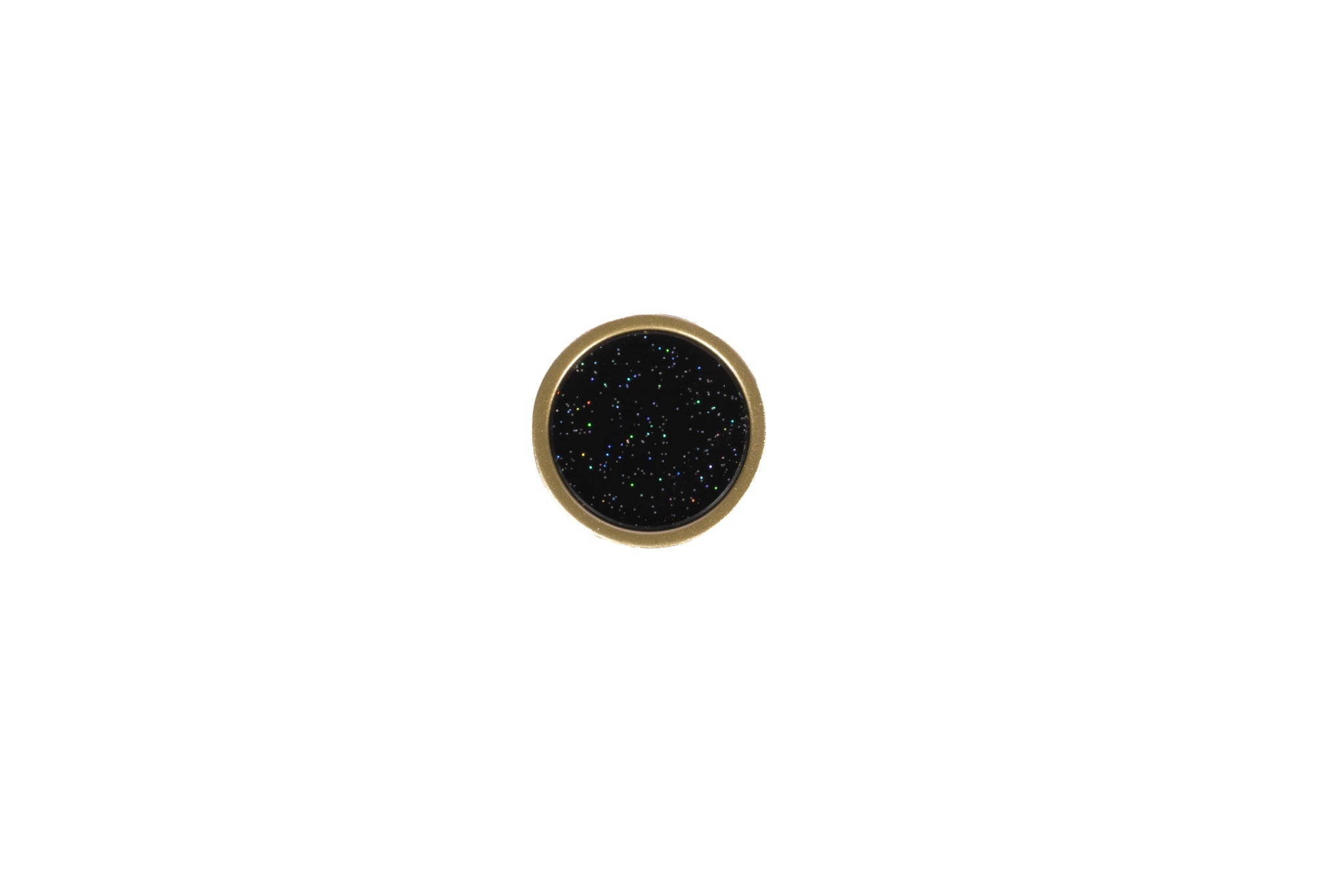 Mantara Auris Handle Z-0019 is a modern zinc alloy and acrylic knob in brushed gold finish, ideal for kitchen drawers, dresser drawers.