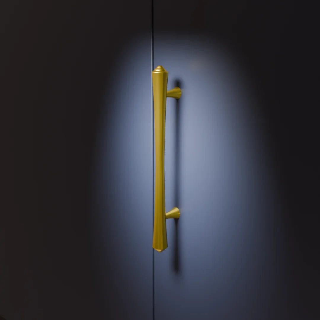 Mantara Raphael Handle B-0068 is a modern brushed brass handle in gold, ideal for kitchens, drawers, and wardrobes.