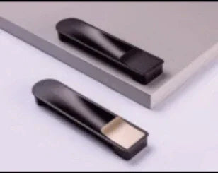 Mantara Bronel Handle Z-0033 is a modern zinc handle in brushed grey finish, ideal for kitchen and dresser drawers.