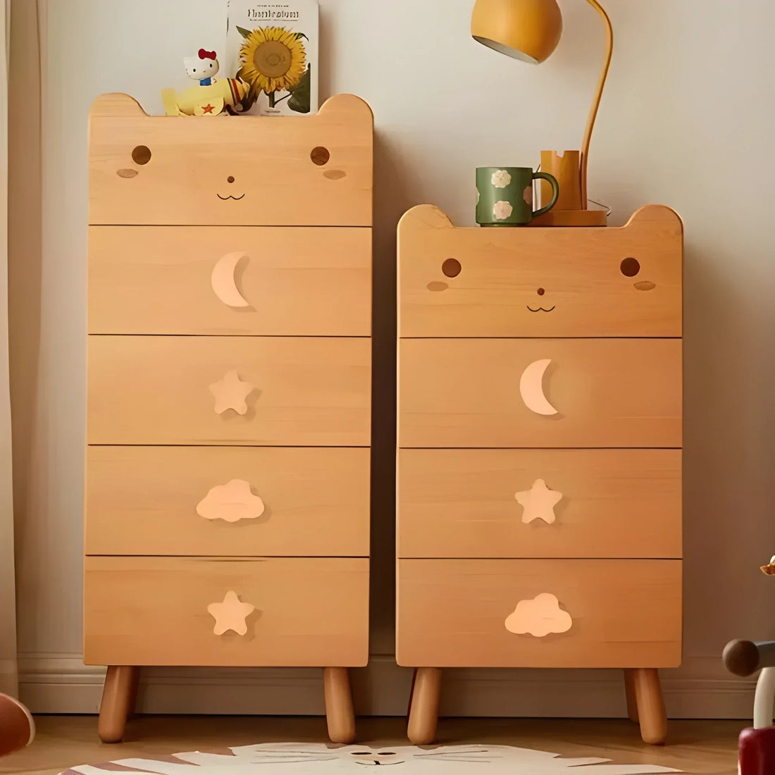 Mantara Cloud Hook W-0046 is a modern beech wood knob, ideal for kitchen drawers, dresser drawers.