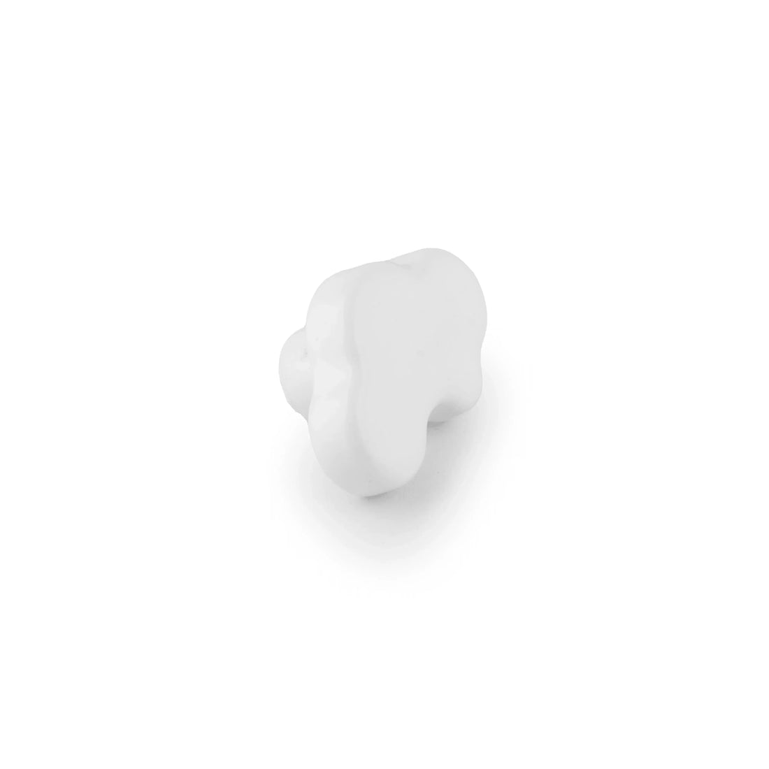 The Mantara CR-0003 Cloud Knob is a modern ceramic knob in white with a polished finish, ideal for drawers, cabinets, and wardrobes.