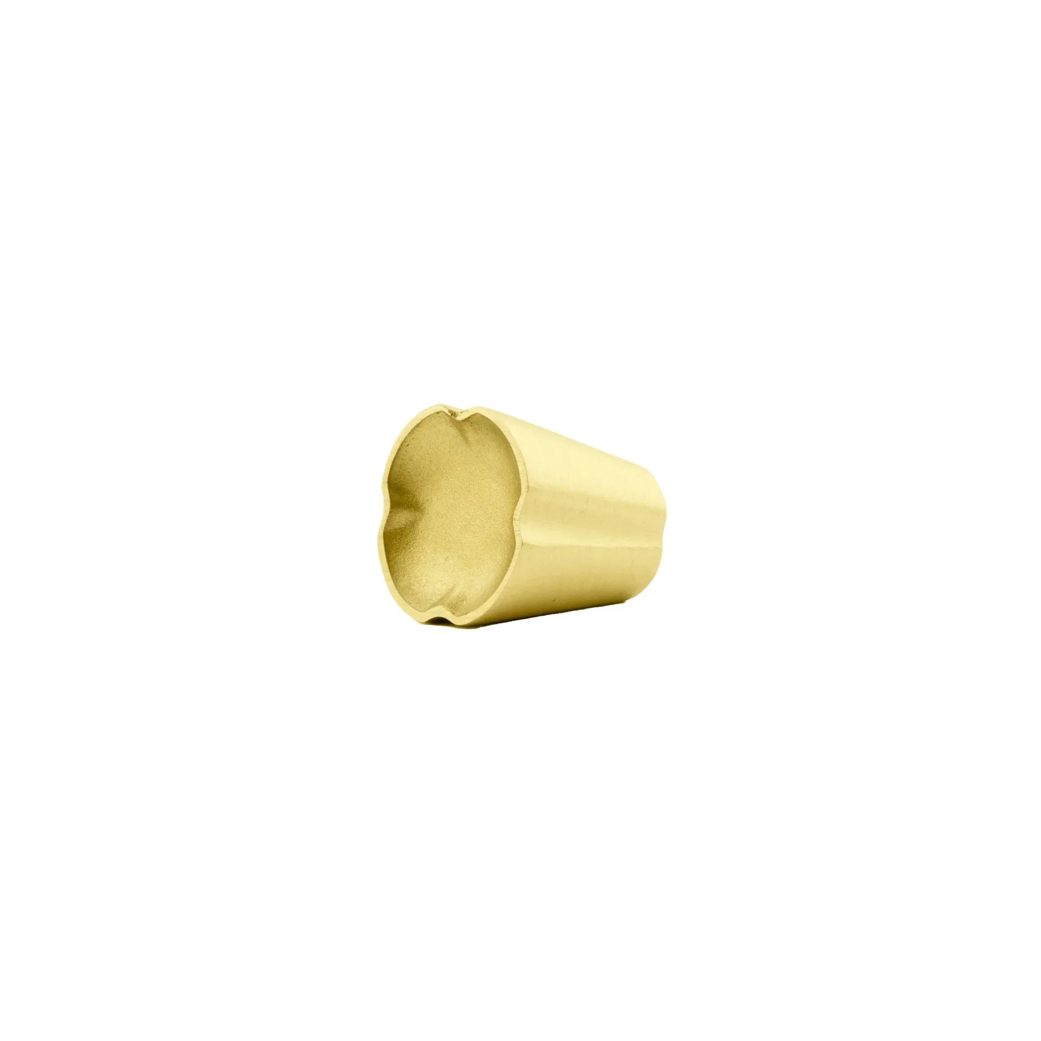 The Mantara B-0011 Clover Knob is a modern gold knob in brushed finish, perfect for wardrobes, kitchens, drawers, and cabinets.
