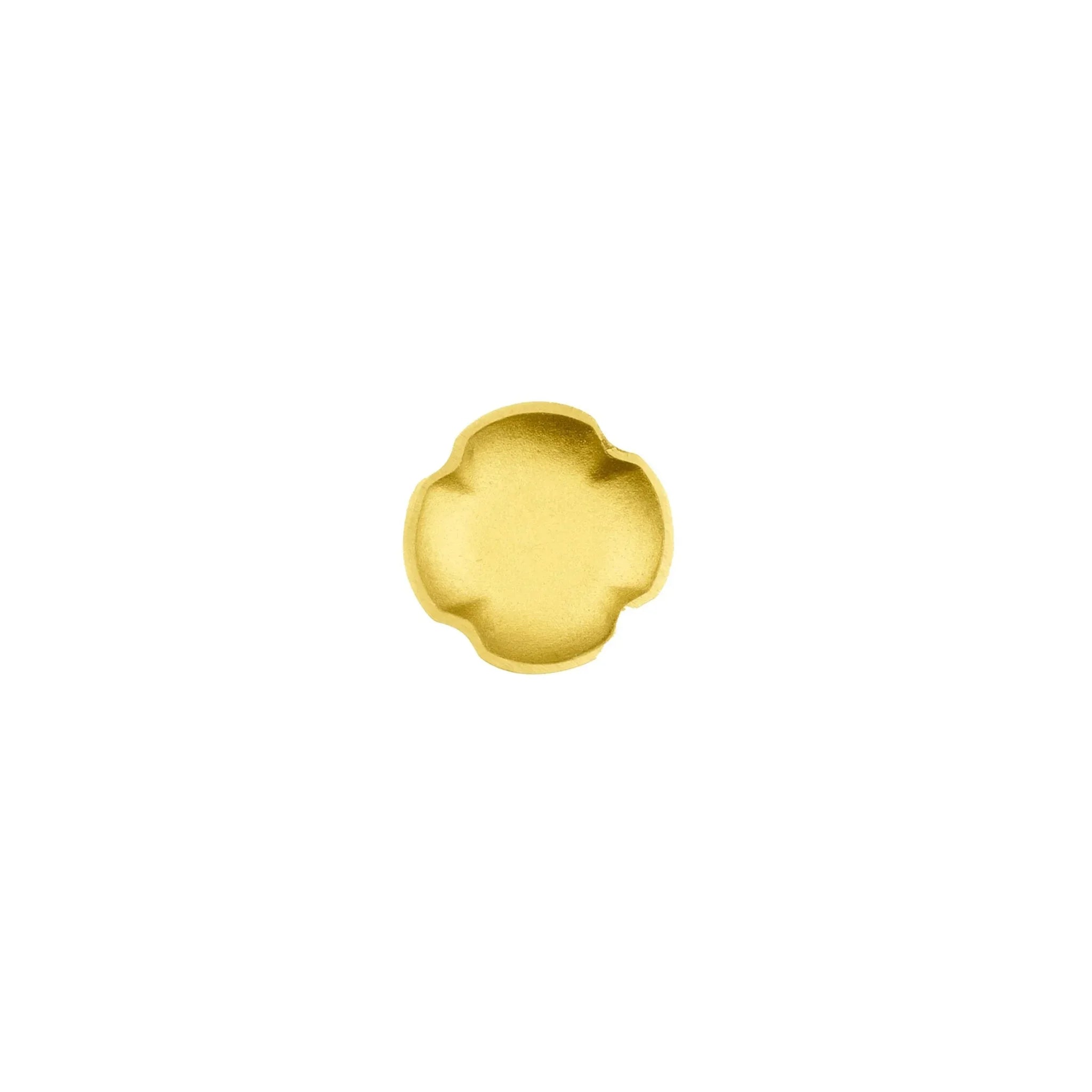 The Mantara B-0011 Clover Knob is a modern gold knob in brushed finish, perfect for wardrobes, kitchens, drawers, and cabinets.