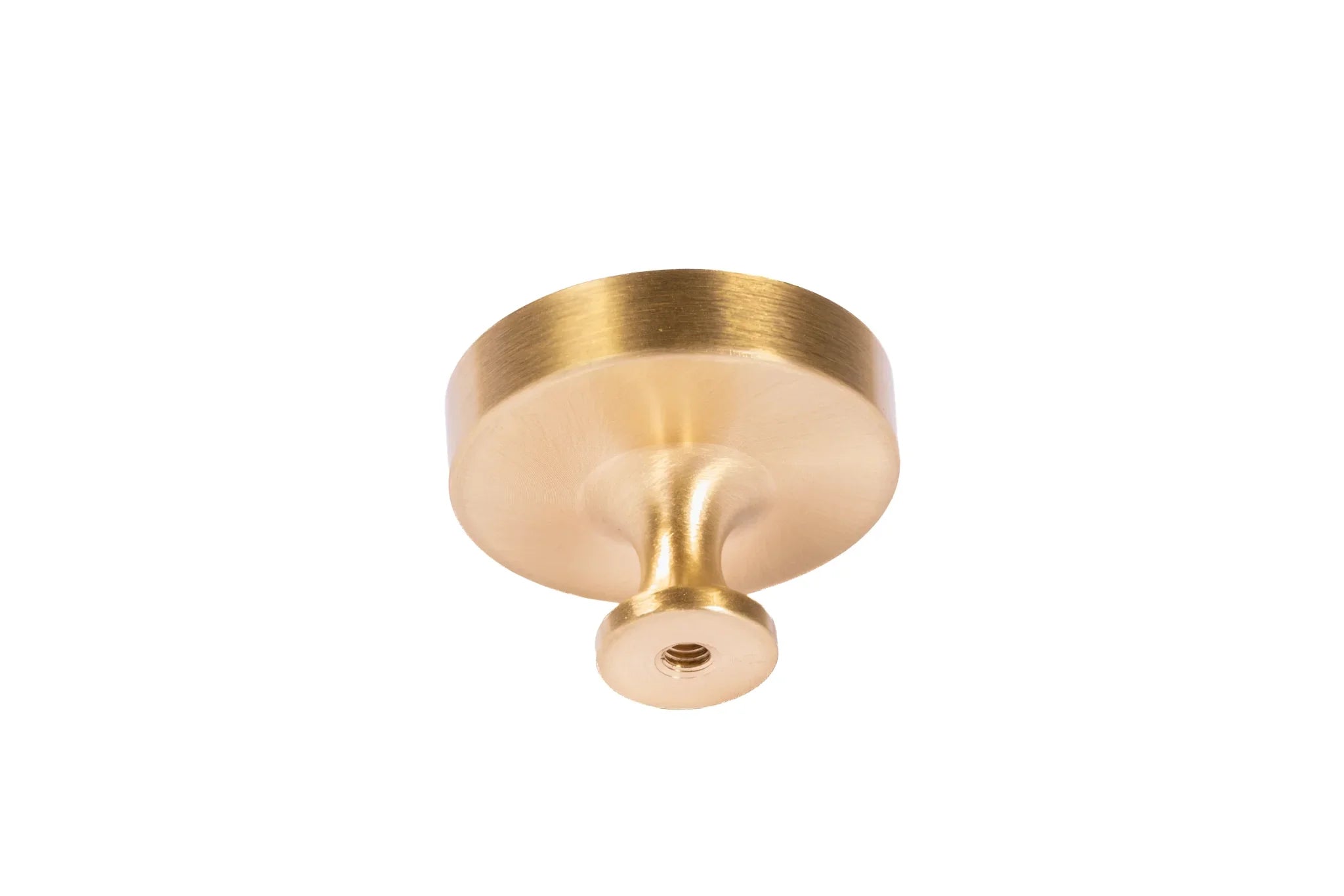 The Mantara L-0014 is a modern leather + brass knob in brown, perfect for kitchen drawers and dressers.