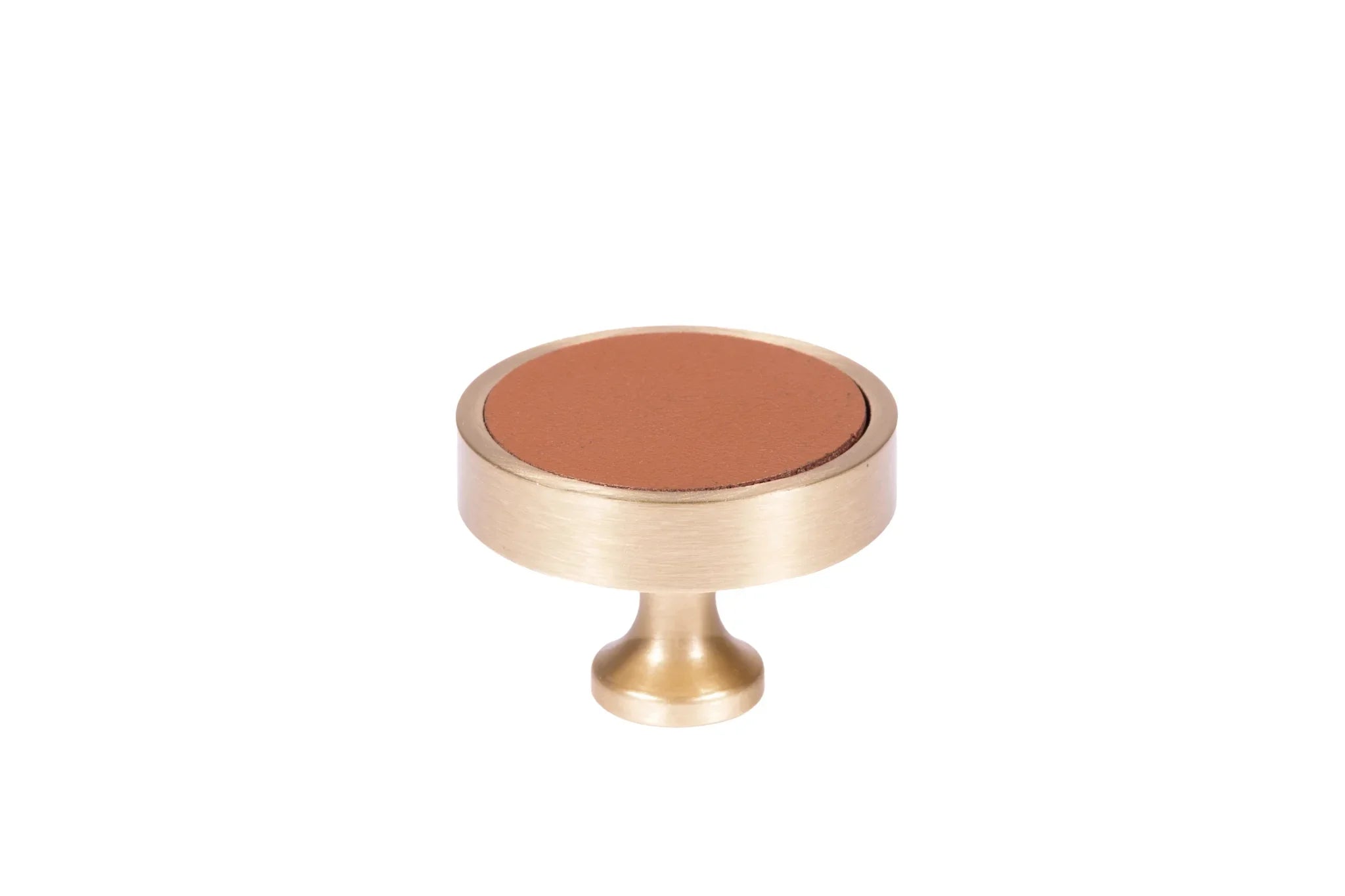 The Mantara L-0014 is a modern leather + brass knob in brown, perfect for kitchen drawers and dressers.