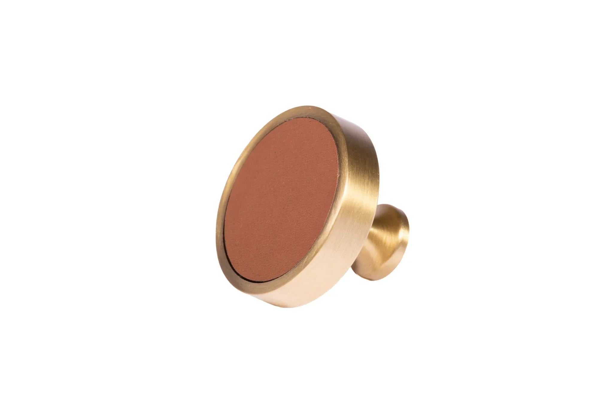 The Mantara L-0014 is a modern leather + brass knob in brown, perfect for kitchen drawers and dressers.