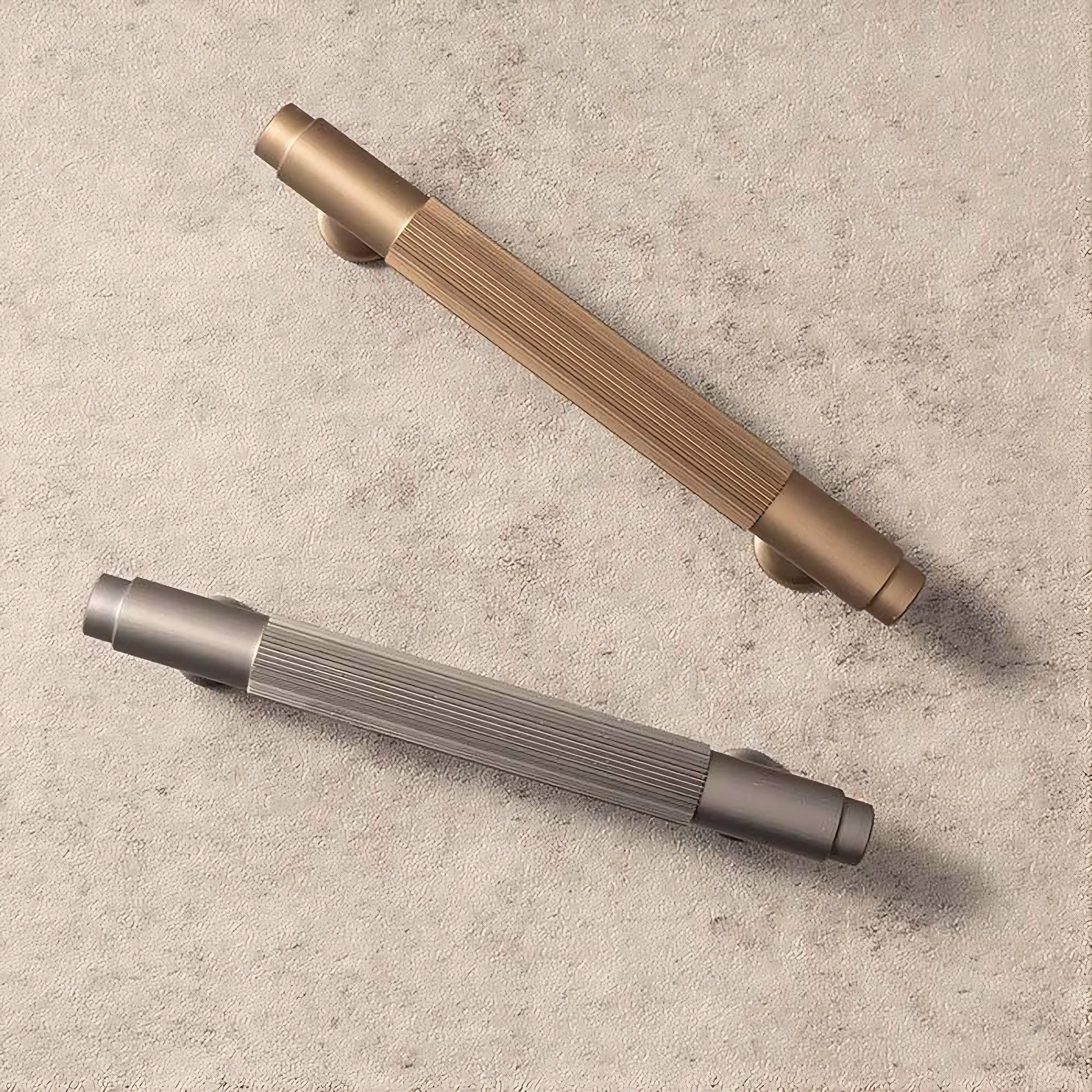 The Mantara AL-0002 Sleek Bar Handle is a modern aluminum alloy handle in rose gold, ideal for cabinets and wardrobes.