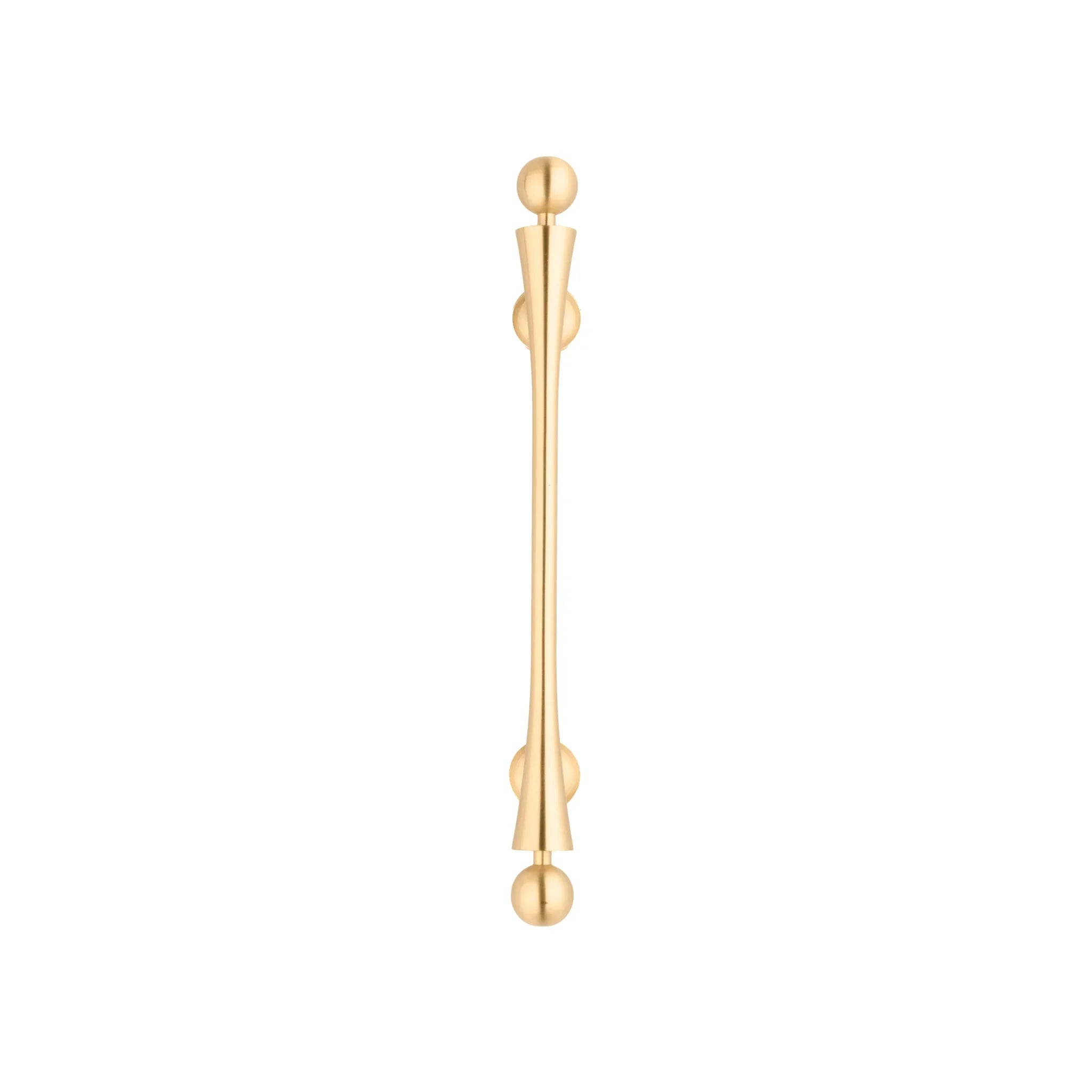 Mantara Felicity Handle B-0071 is a modern brass handle in brushed gold, ideal for wardrobes, doors, and furniture.