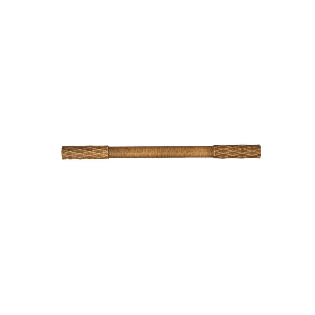 The Mantara B-0130 Ferra Handle is a modern brass handle in bronze finish, perfect for kitchen drawers, cabinets, and furniture.