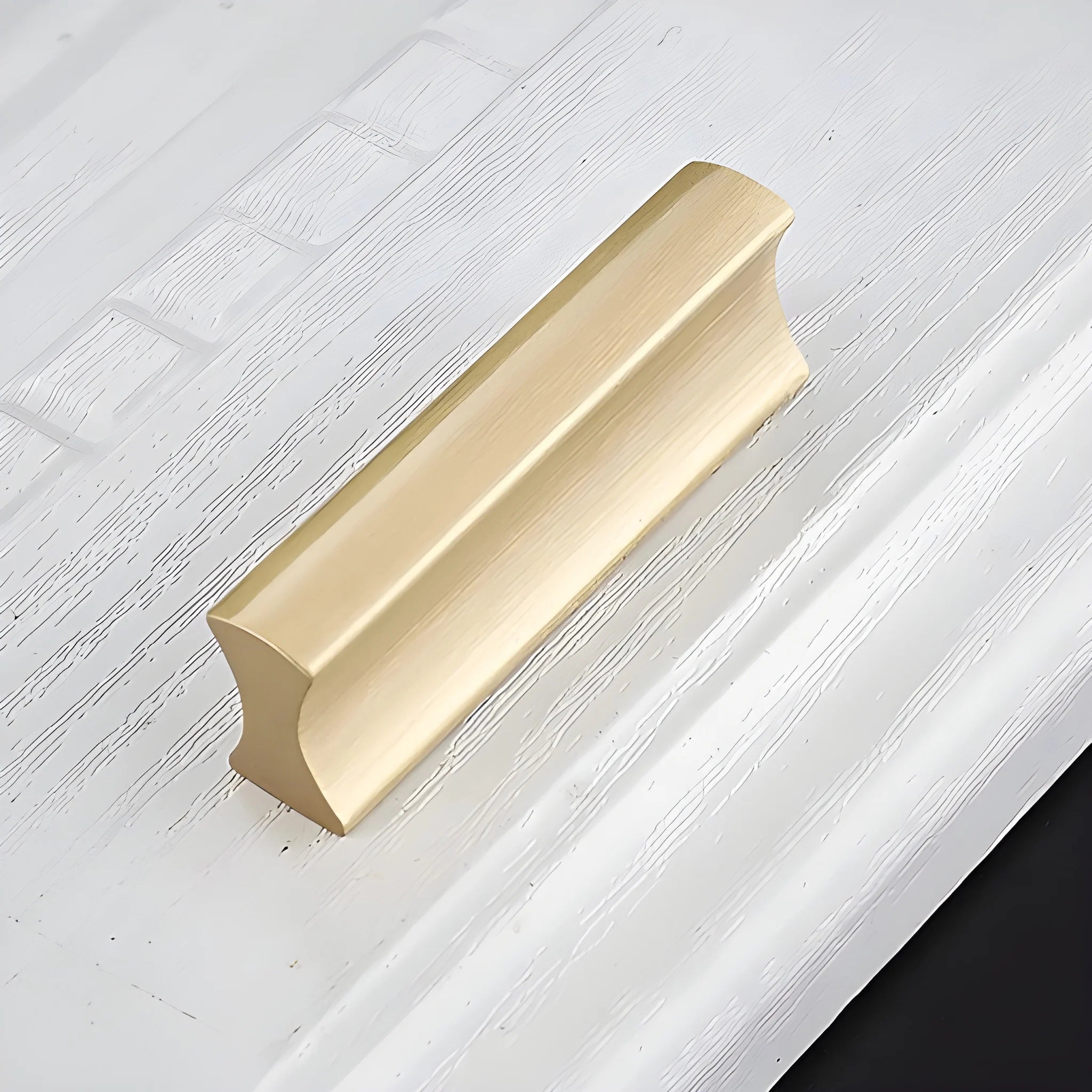 Mantara B‑0078 Galactic handle in brushed brass, available in sizes from 32 mm to 400 mm, sleek modern pull for wardrobes, doors, drawers and kitchen cabinets by Mantara.
