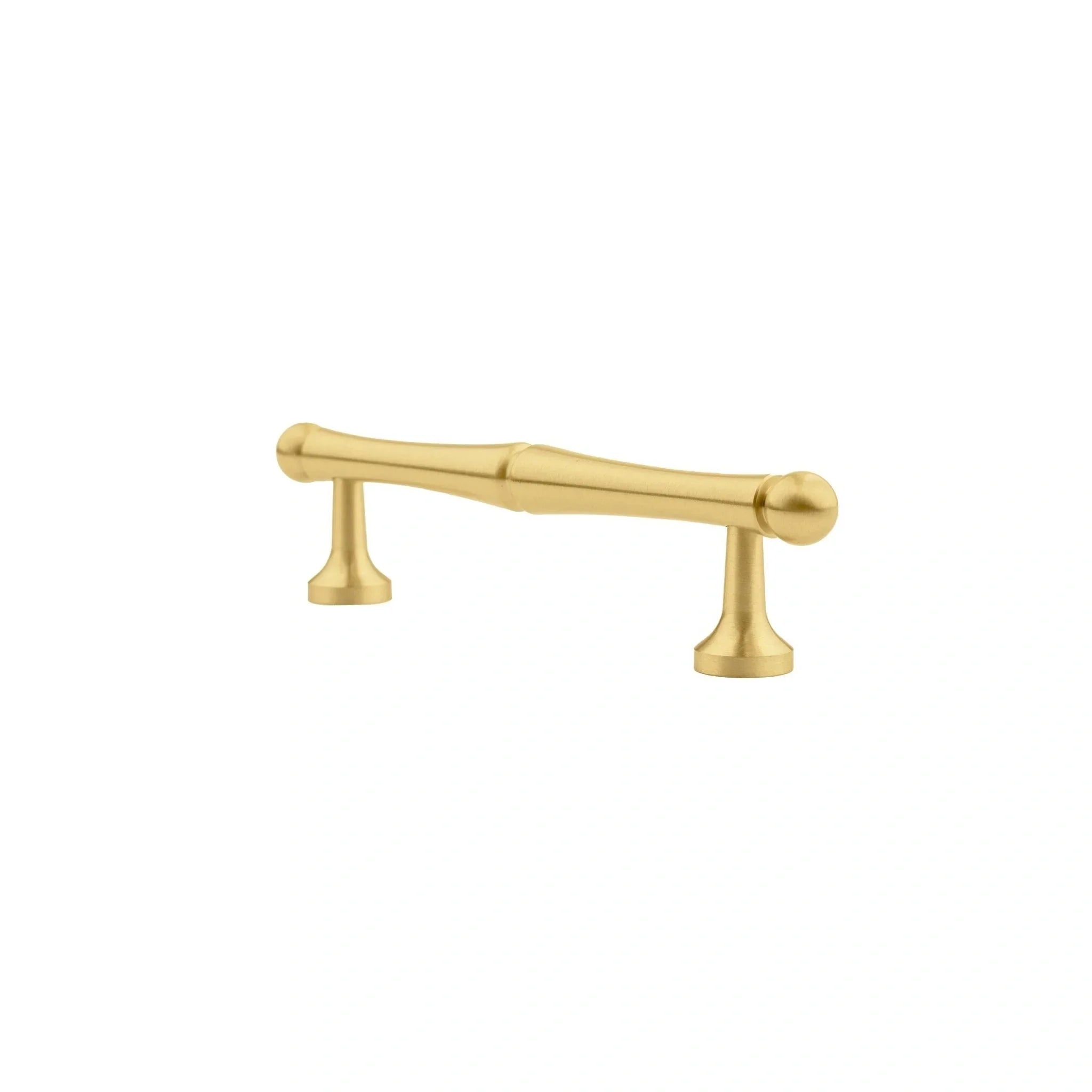 Mantara Giselle Handle B-0069 is a modern brushed brass handle in gold, ideal for cupboards and kitchens.