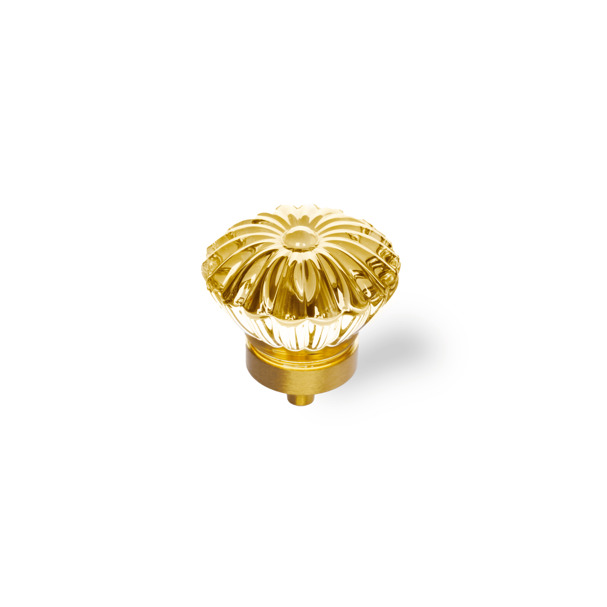 The Mantara C-0010 is a modern crystal knob in champagne/brass, ideal for kitchens, drawers, and cabinets.