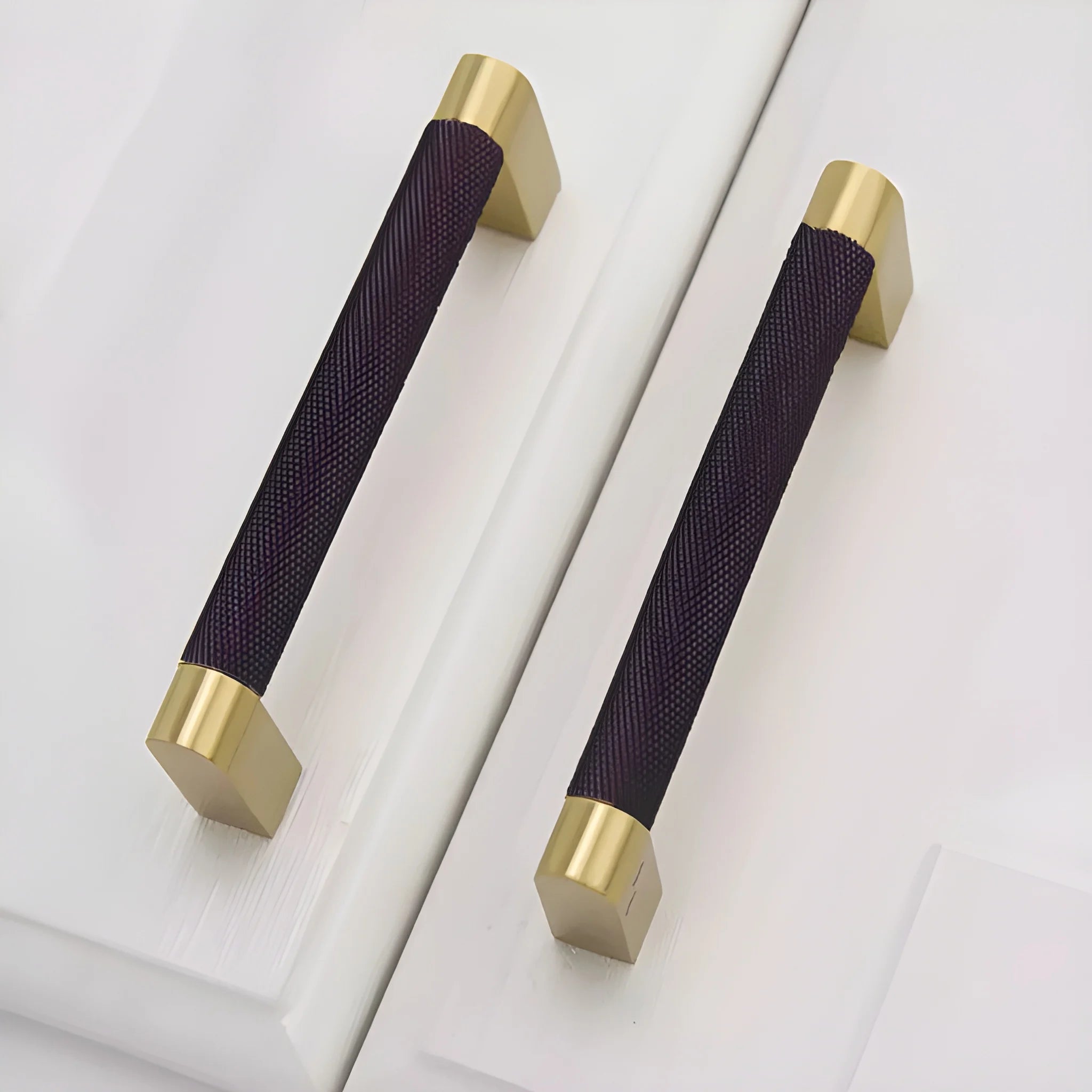 Mantara Julius Handle B-0065 is a modern brushed brass handle in black, ideal for doors, wardrobes, and drawers.